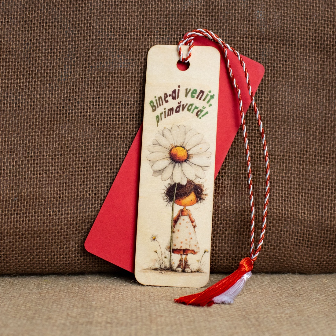 Martisor din lemn, semn de carte, Zâmbet de primăvară - bijuterii - mărțișor - Artynos.ro