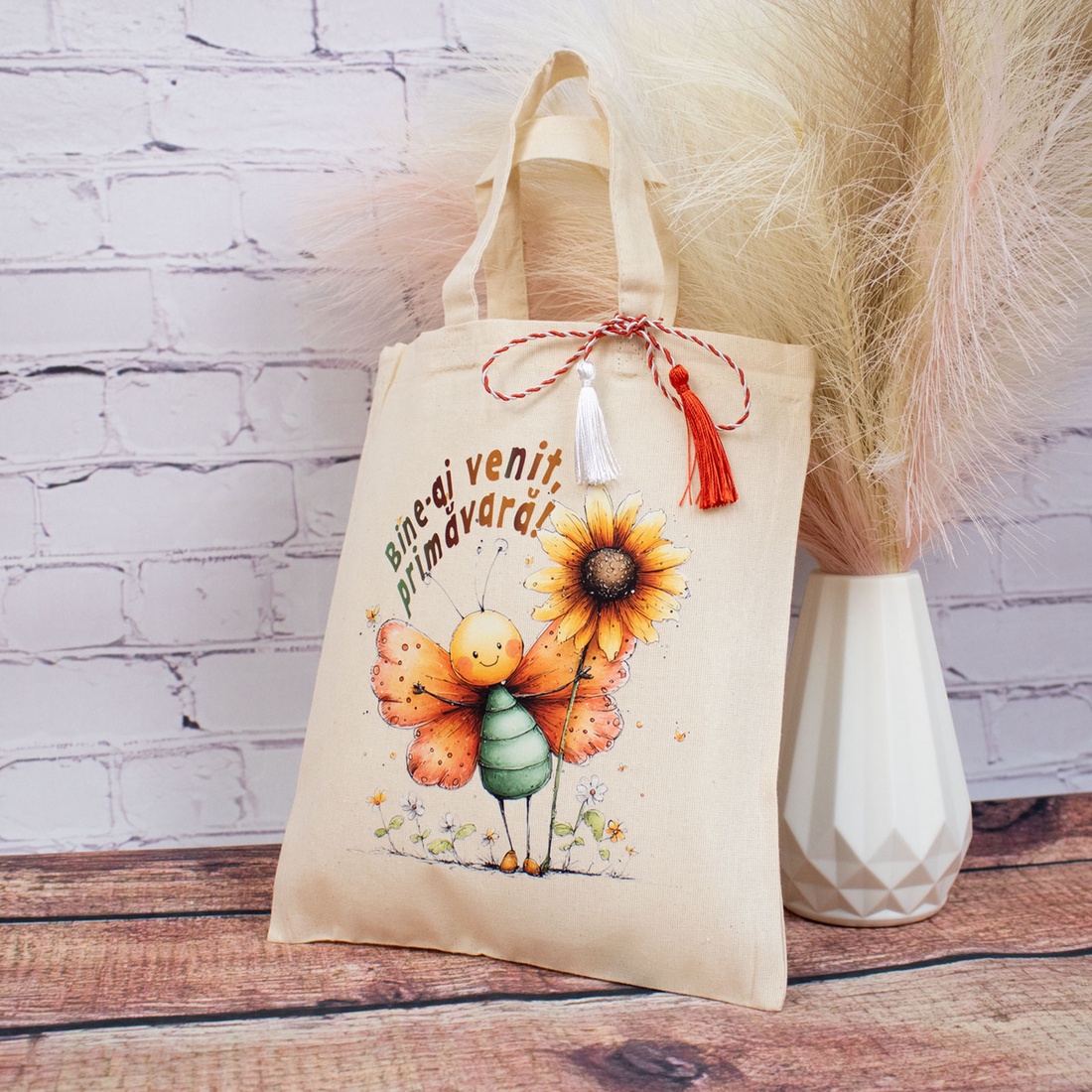 Sacoșă mărțișor textilă din bumbac, 22 � 26 cm � Fluturași de primăvară - bijuterii - mărțișor - Artynos.ro