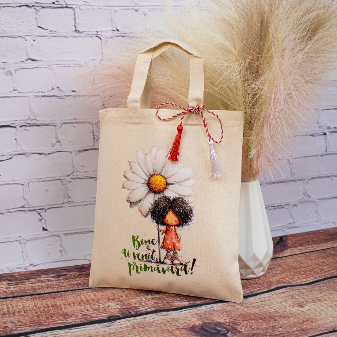 Sacoșă mărțișor textilă din bumbac, 22 � 26 cm � Fetița cu flori - bijuterii - mărțișor - Artynos.ro