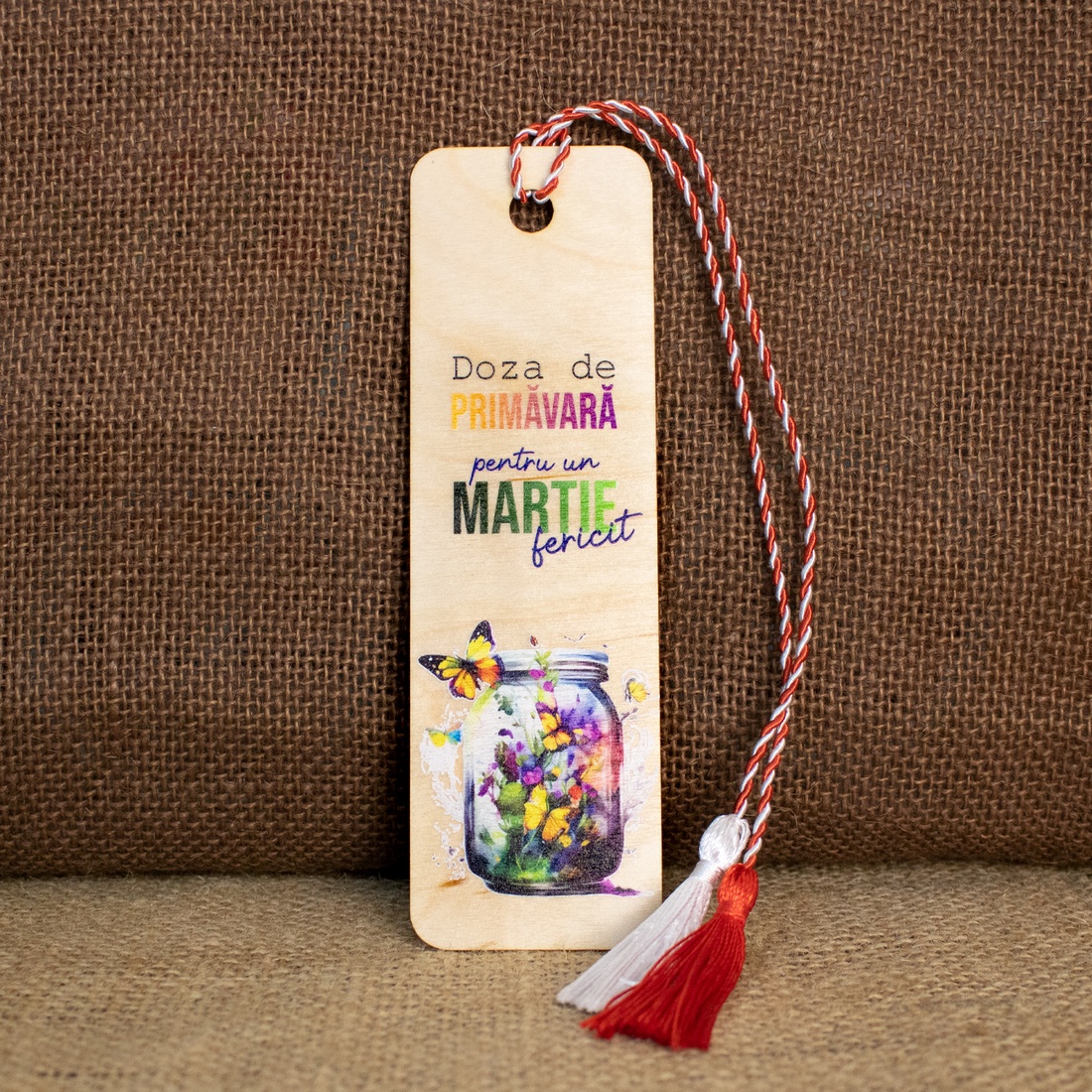 Martisor din lemn, semn de carte, personalizat Doza de PRIMAVARA - bijuterii - mărțișor - Artynos.ro