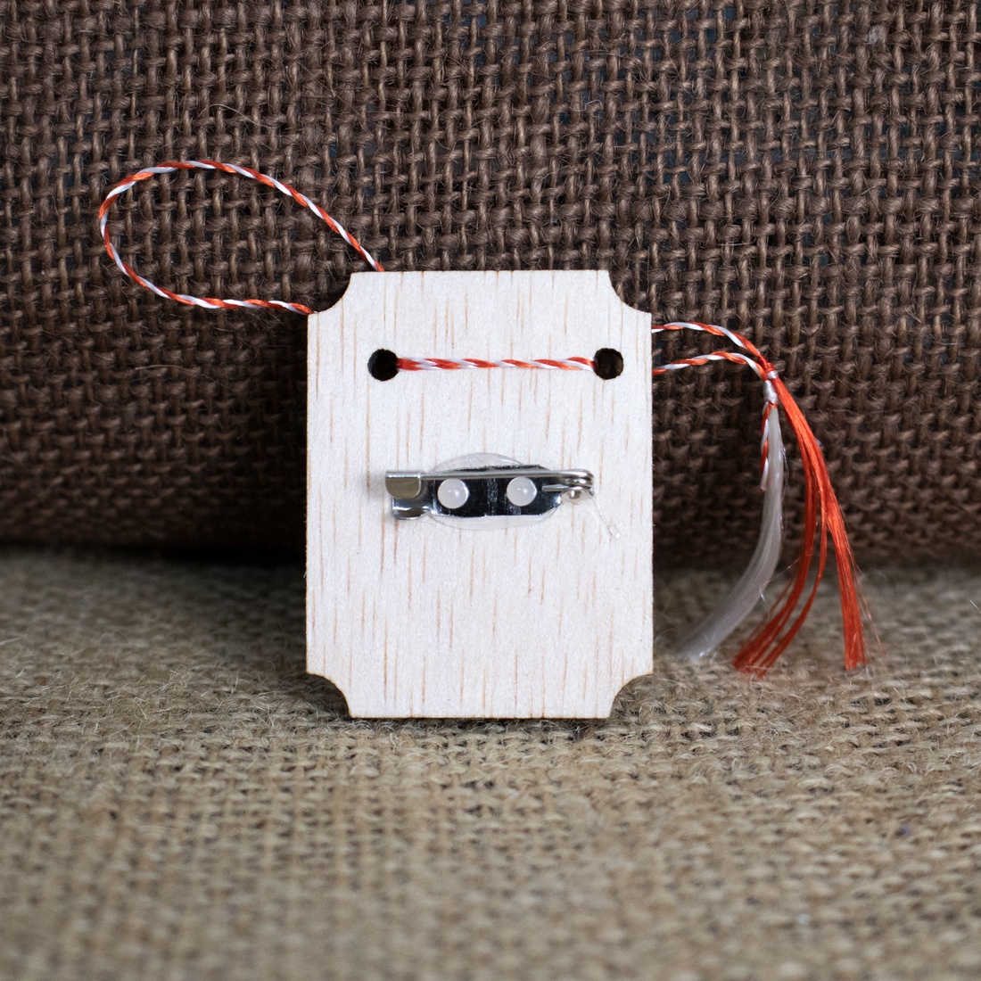 Martisor din lemn, Magie la borcan - bijuterii - mărțișor - Artynos.ro