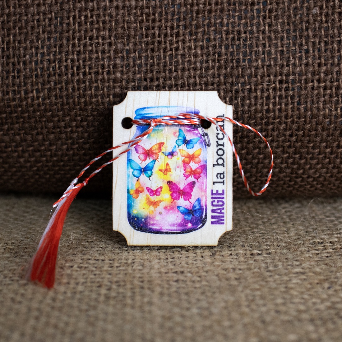 Martisor din lemn, Magie la borcan - bijuterii - mărțișor - Artynos.ro