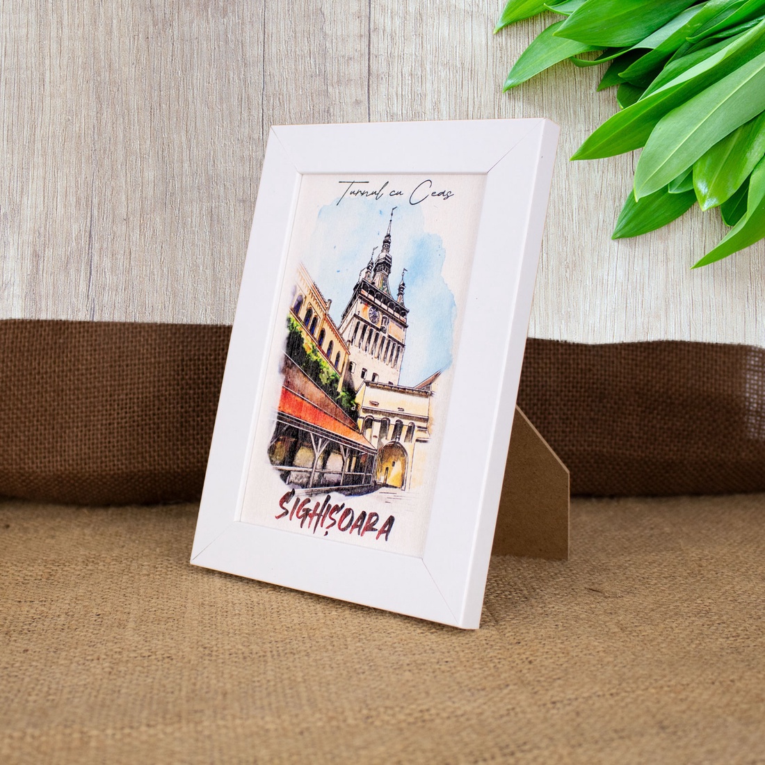 Tablou suvenir, din lemn, acuarela, Turnul cu ceas Sighisoara, dimensiune 10 x15 cm, rama inclusa - casă & stil de viață - decorațiuni de casă - picturi murale - artă de perete din lemn - Artynos.ro