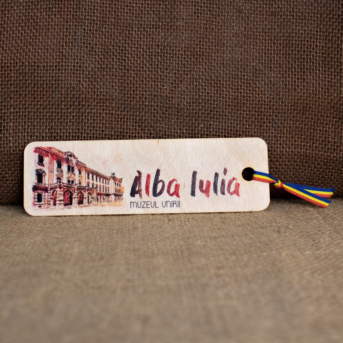Semn de carte suvenir, din lemn, acuarela vintage, Muzeul Unirii, Alba Iulia - cărți și creații cu tematică muzicală, cadouri - semn de carte - Artynos.ro