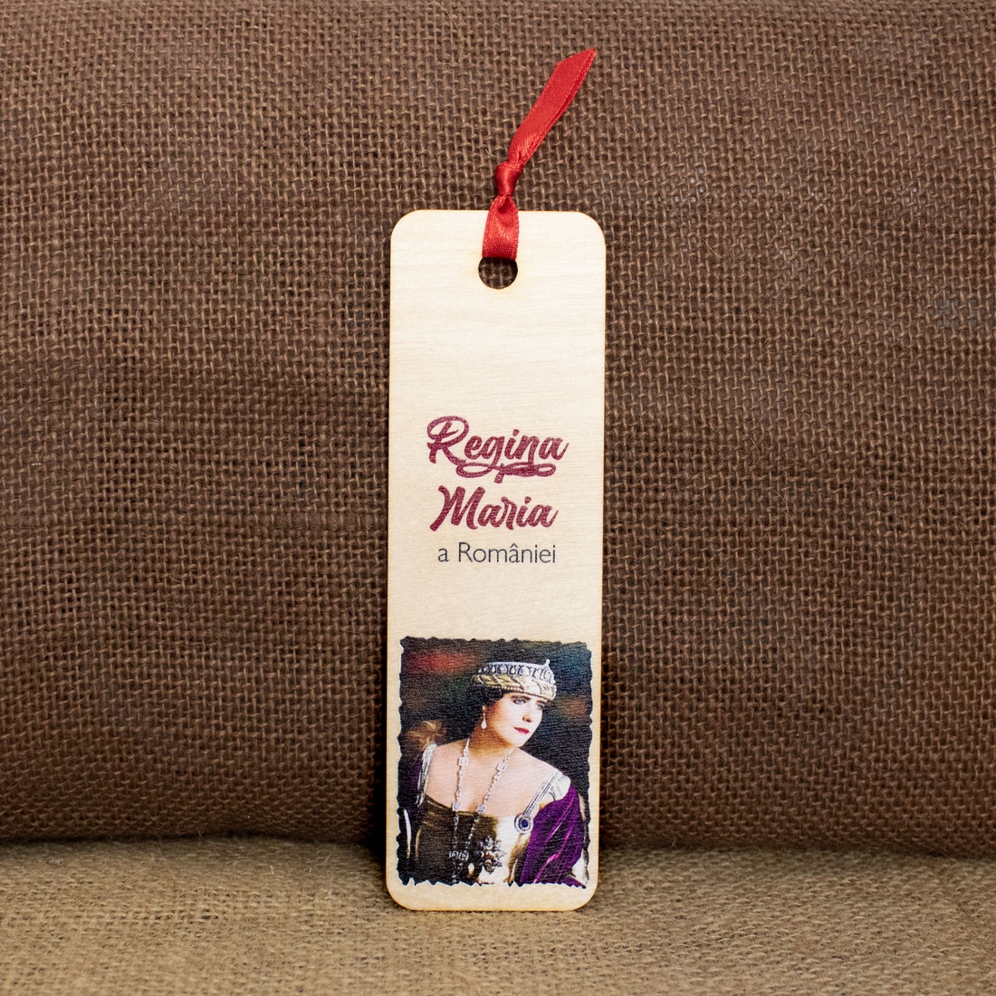 Semn de carte suvenir din lemn, acuarela, Regina Maria a Romaniei - cărți și creații cu tematică muzicală, cadouri - semn de carte - Artynos.ro