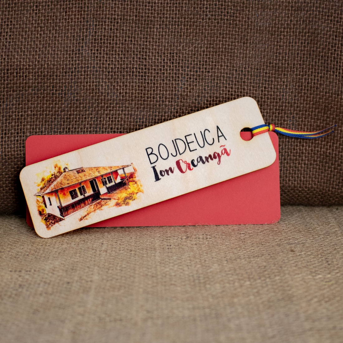 Semn de carte suvenir, din lemn, acuarela, vintage, Bojdeuca lui Ion Creanga Iasi - cărți și creații cu tematică muzicală, cadouri - semn de carte - Artynos.ro