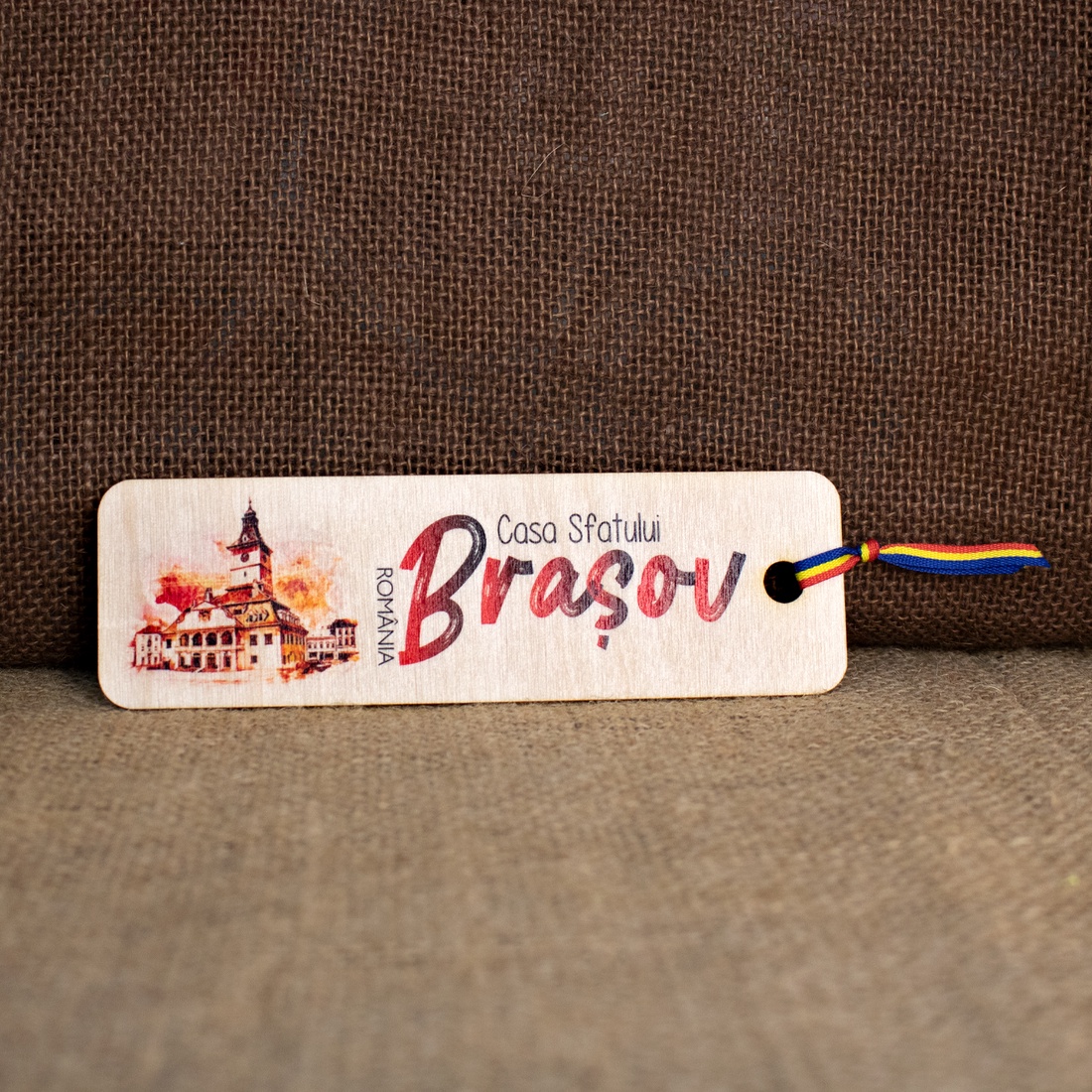 Semn de carte suvenir, din lemn, color, vintage, Casa Sfatului Brasov - cărți și creații cu tematică muzicală, cadouri - semn de carte - Artynos.ro