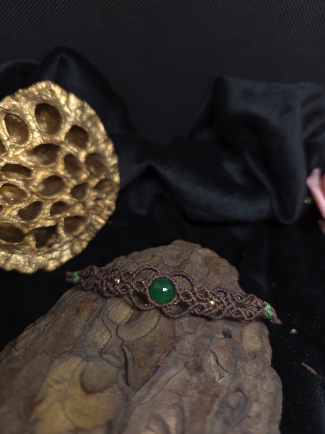 Bratara macrame cu piatra de agat - bijuterii - brățări - brățări împletite - Artynos.ro