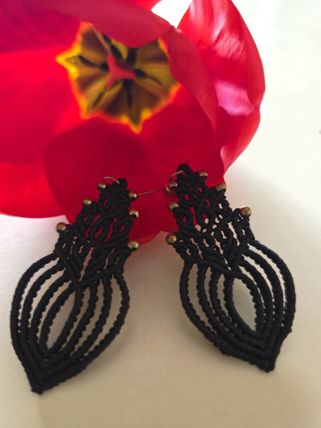 Cercei micro-macrame Black Onyx Lace  - bijuterii - cercei - cercei lungi - Artynos.ro