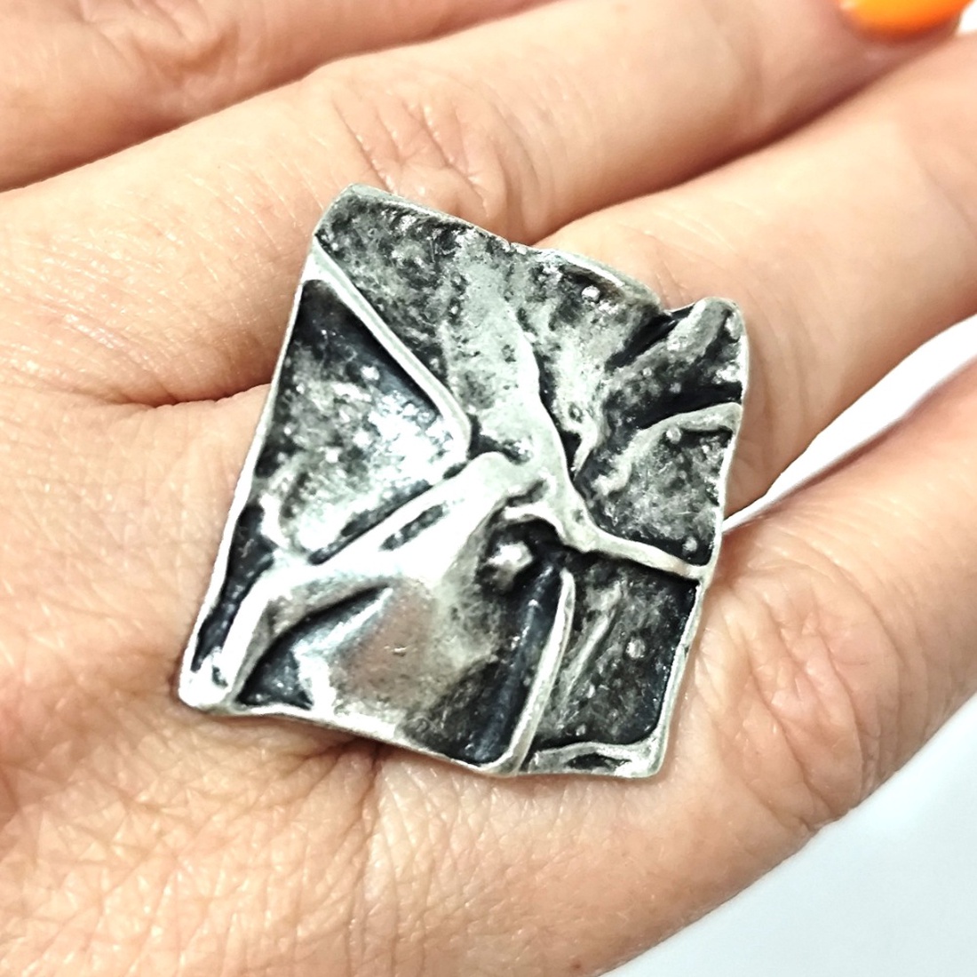 Inel reglabil zamac, forma organica si suprafata texturata, Inz097 - bijuterii - inele - inele cu figurine - Artynos.ro Inel reglabil zamac, forma organica si suprafata texturata, Inz097 - bijuterii - inele - inele cu figurine - Artynos.ro