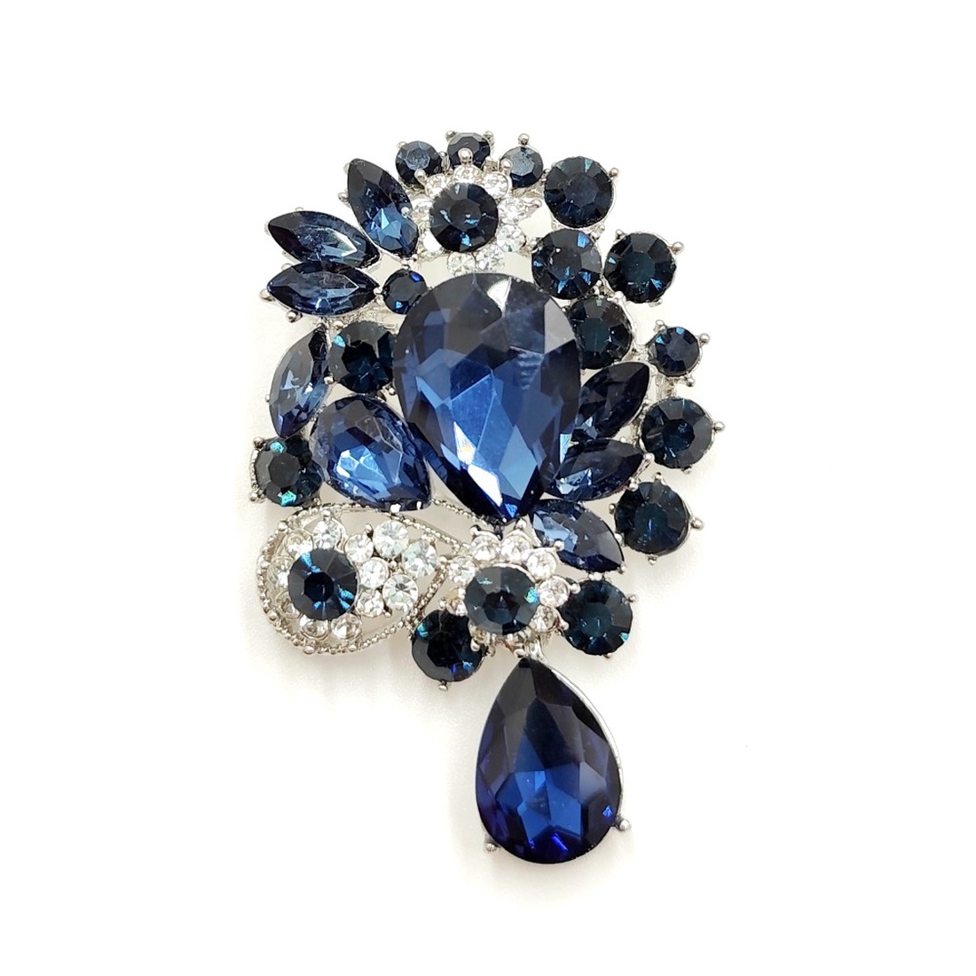 Set cadou esarfa satinata bleumarin si brosa 4527 - casă & stil de viață - set de cadou - Artynos.ro Set cadou esarfa satinata bleumarin si brosa 4527 - casă & stil de viață - set de cadou - Artynos.ro