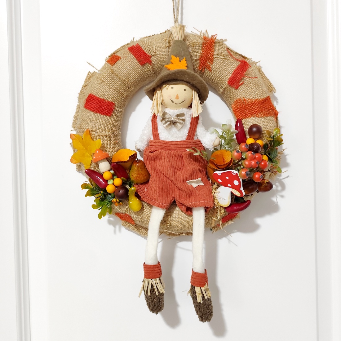 Coronita lucrata manual, Peticit si fericit, 4532 - casă & stil de viață - accesorii pentru decorat casa - suport de flori - coronițe decor - Artynos.ro