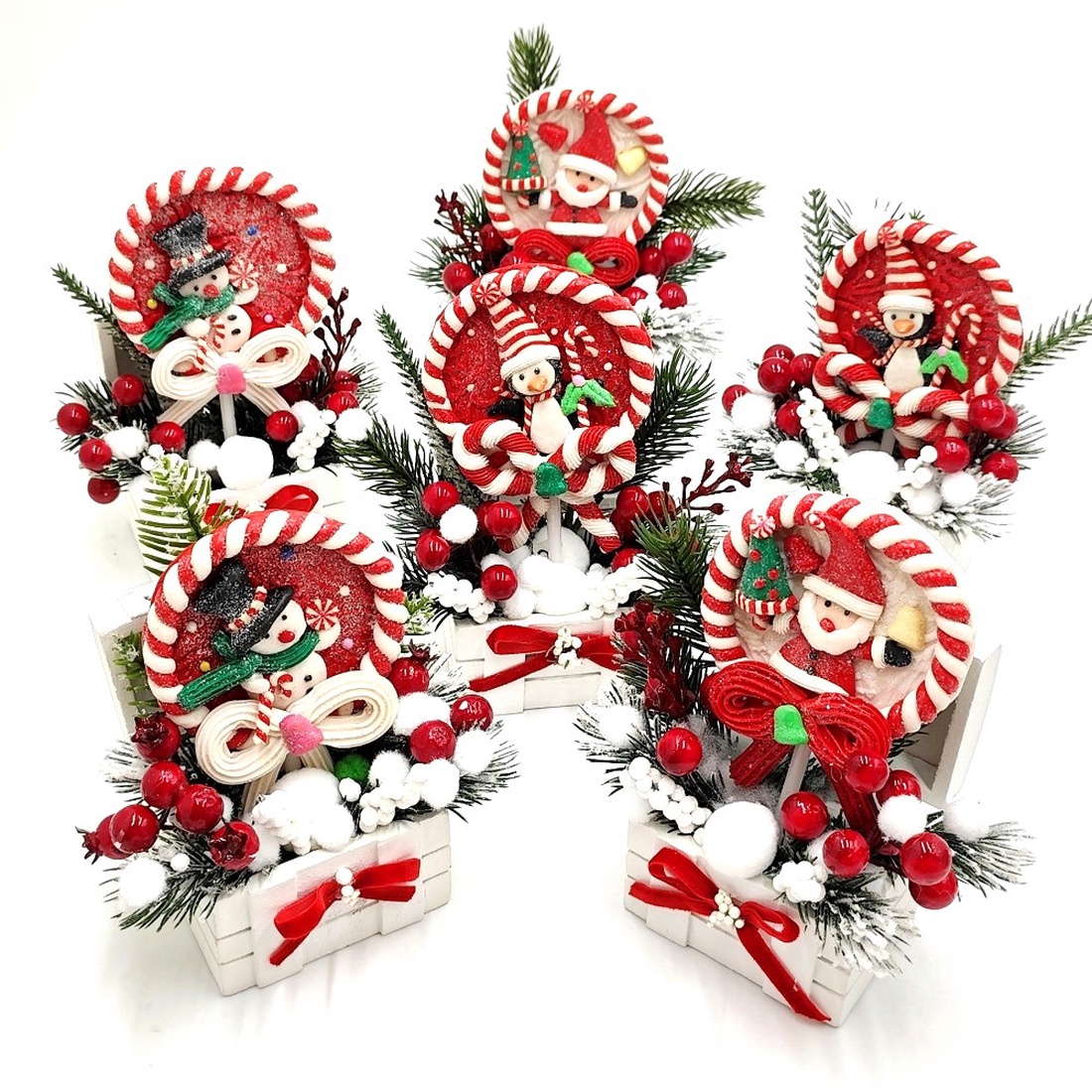 Aranjament mic de Craciun cu acadea cu pinguin, 45533 - crăciun - decorațiuni de crăciun de casă - decor pentru masă de crăciun - Artynos.ro