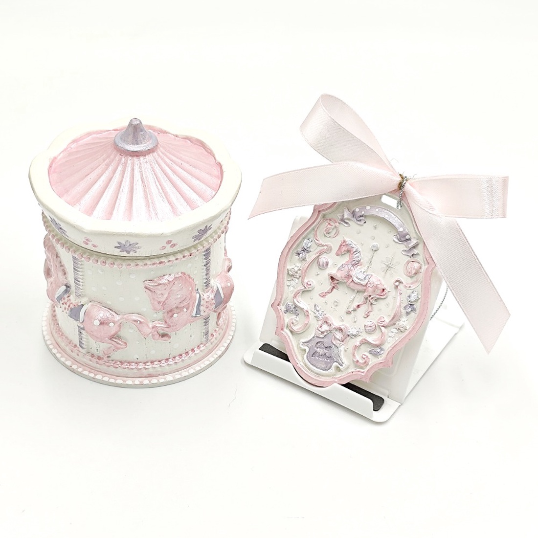 Set decorativ de Craciun pictat manual, carusel alb roz perlat, 4559 - crăciun - decorațiuni de crăciun de casă - decor pentru masă de crăciun - Artynos.ro