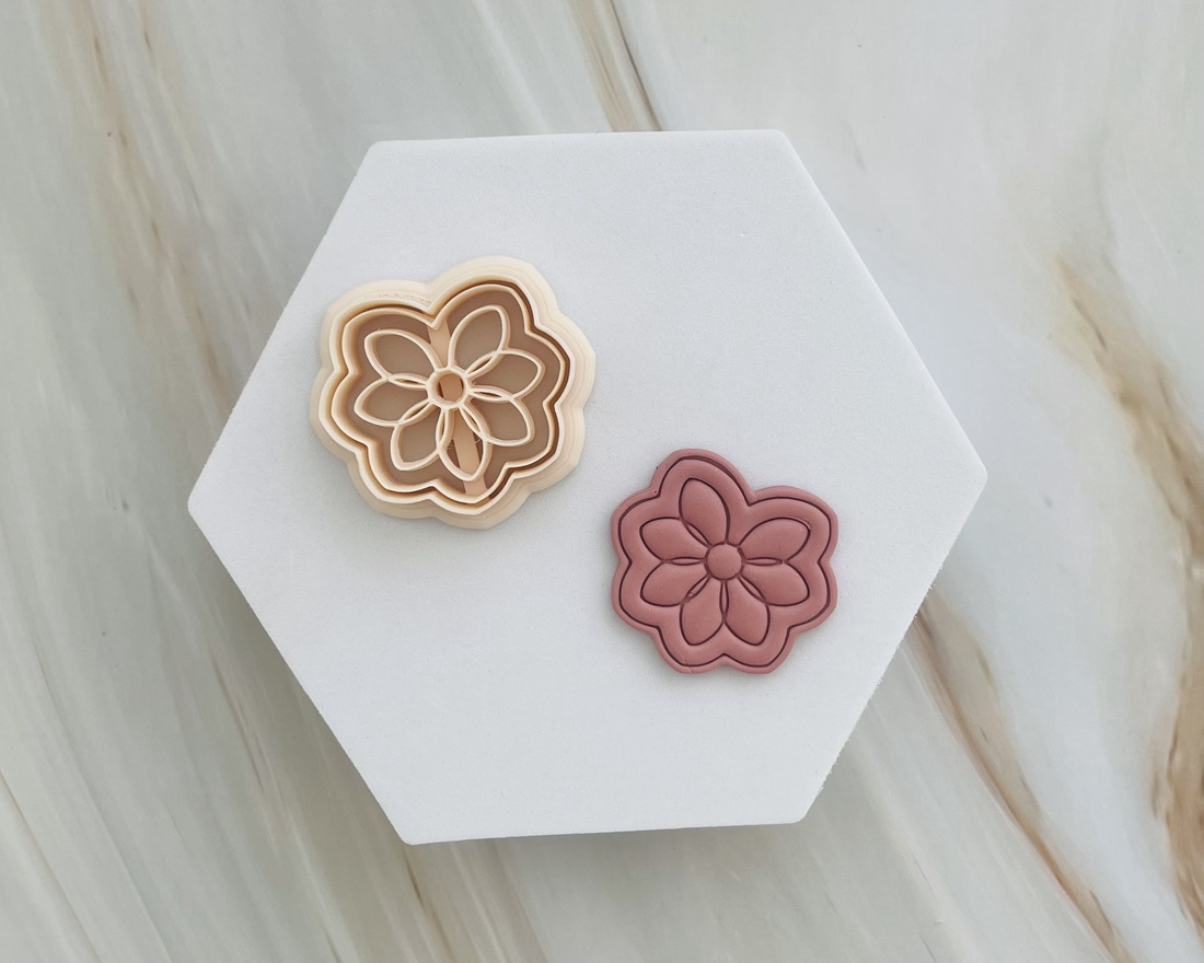 Decupator / Cutter floral lut polimeric #0071 - accessorii și unelte - unelte, instrumente - unelte de tăiere - Artynos.ro