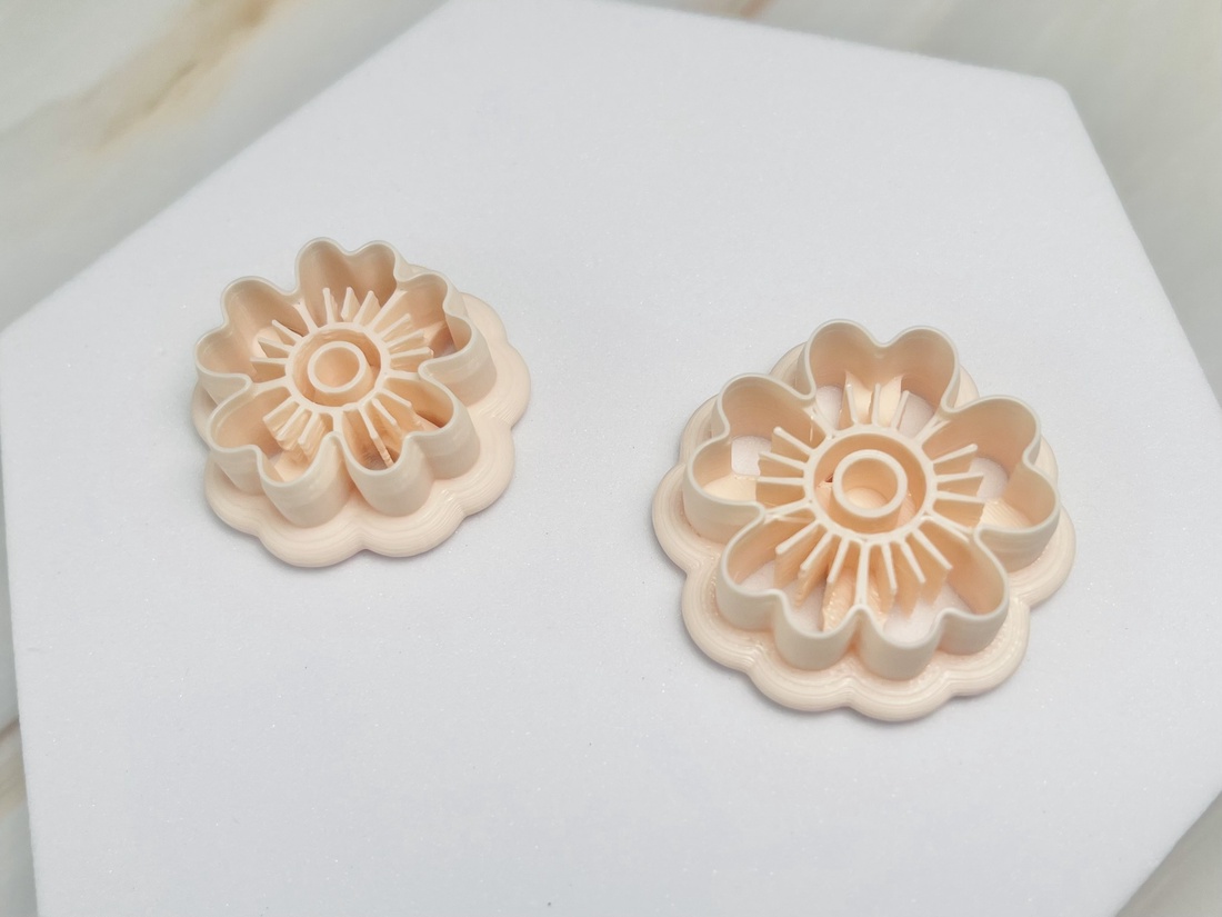 Decupator / Cutter floral lut polimeric #0054 - accessorii și unelte - unelte, instrumente - unelte de tăiere - Artynos.ro