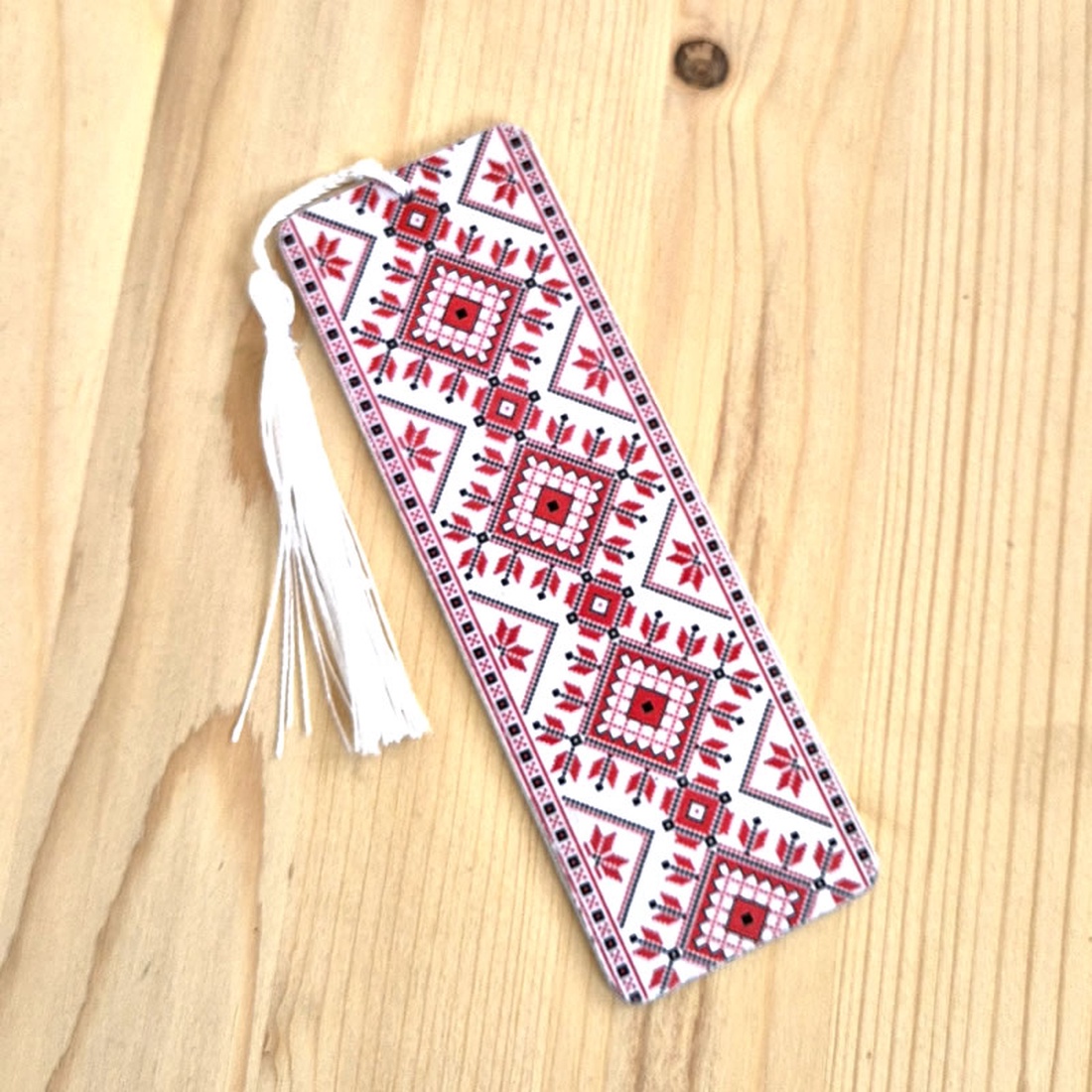 Semn de carte lemn cu model traditional 132009 - cărți și creații cu tematică muzicală, cadouri - semn de carte - Artynos.ro