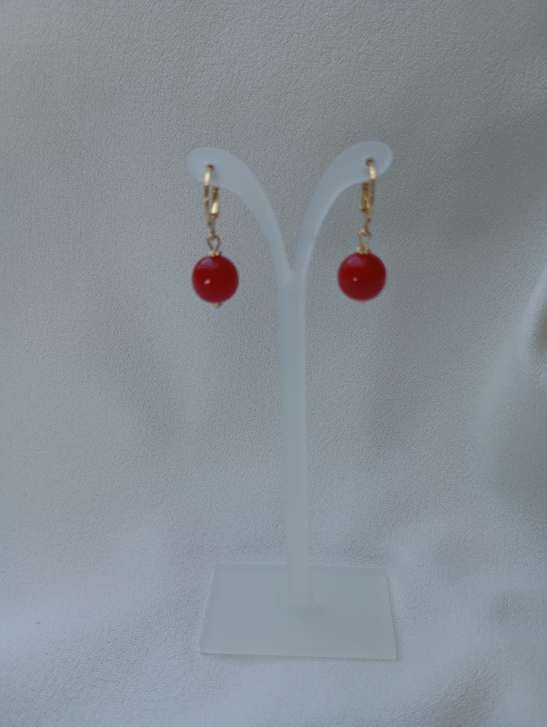 Martisor rubiniu cercei cu Jasp si tortite placate cu aur - bijuterii - cercei - cercei din mărgele - Artynos.ro