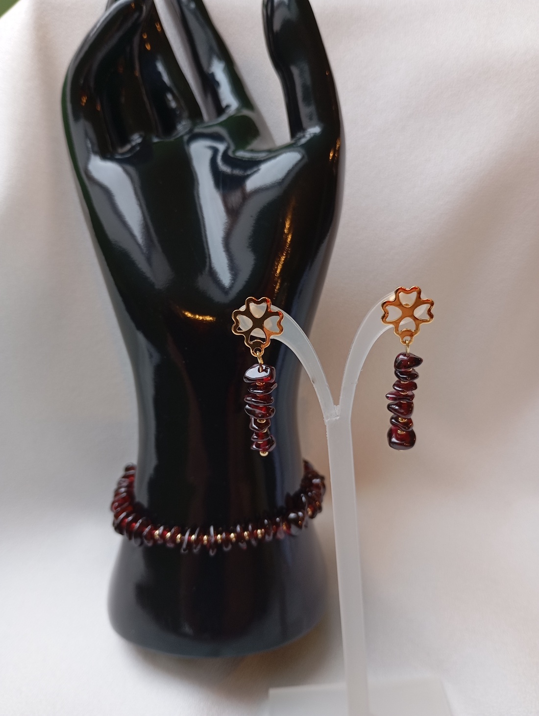 Set bijuterii Granat si accesorii placate cu aur 18K - bijuterii - seturi de bijuterii - Artynos.ro