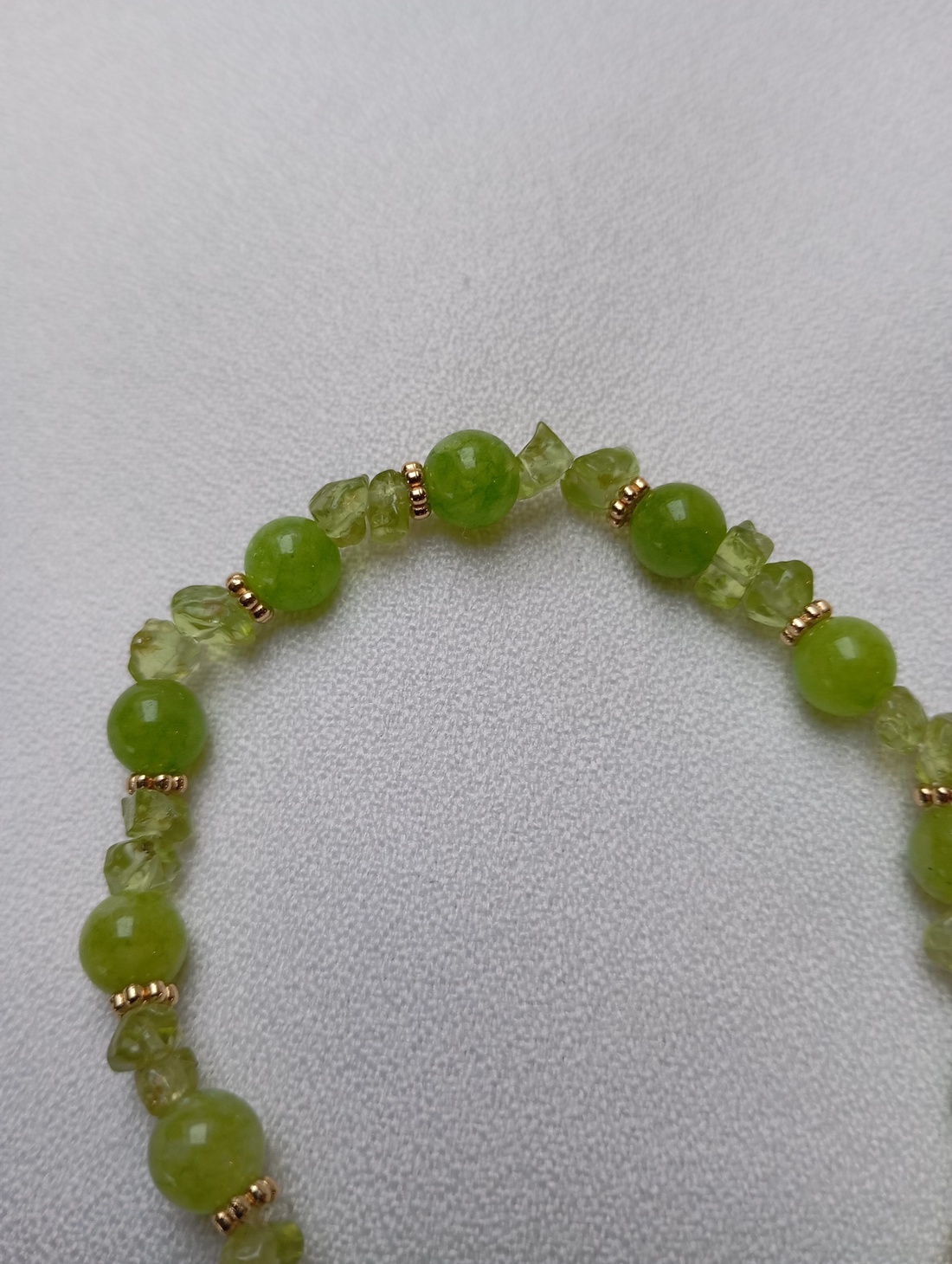 Set bijuterii cu Peridot si tortite placate cu aur 18K - bijuterii - seturi de bijuterii - Artynos.ro