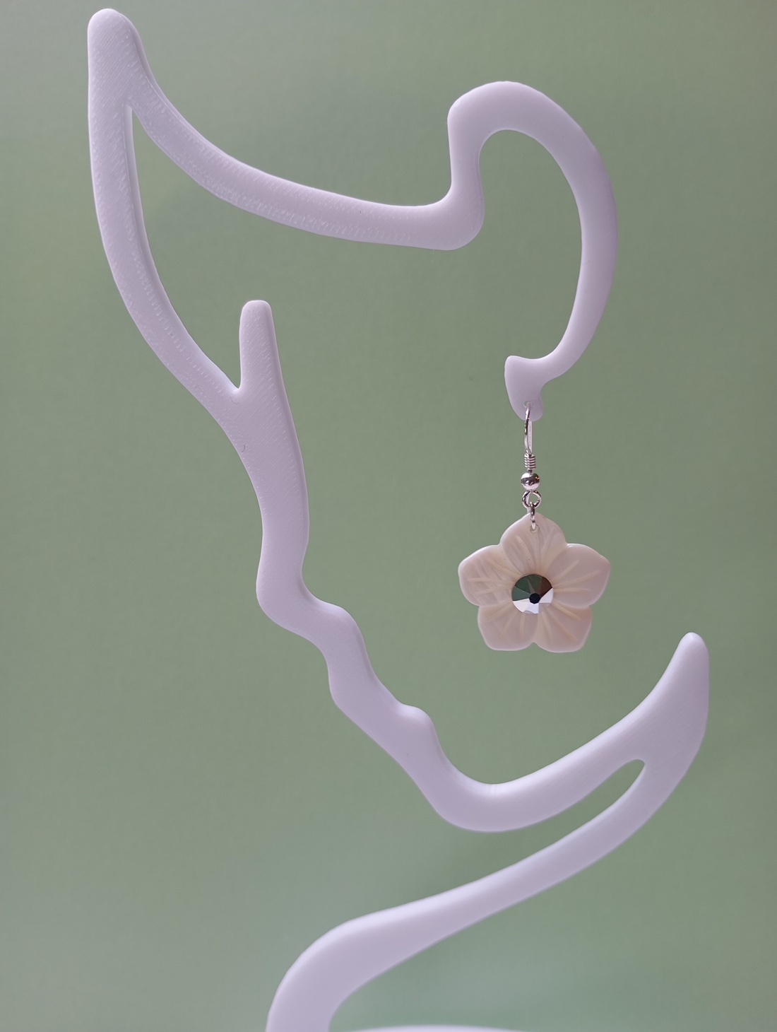 Cercei Floare Sidef cu cristal Swarovski si tortite din argint 925 - bijuterii - cercei - cercei din argint - Artynos.ro