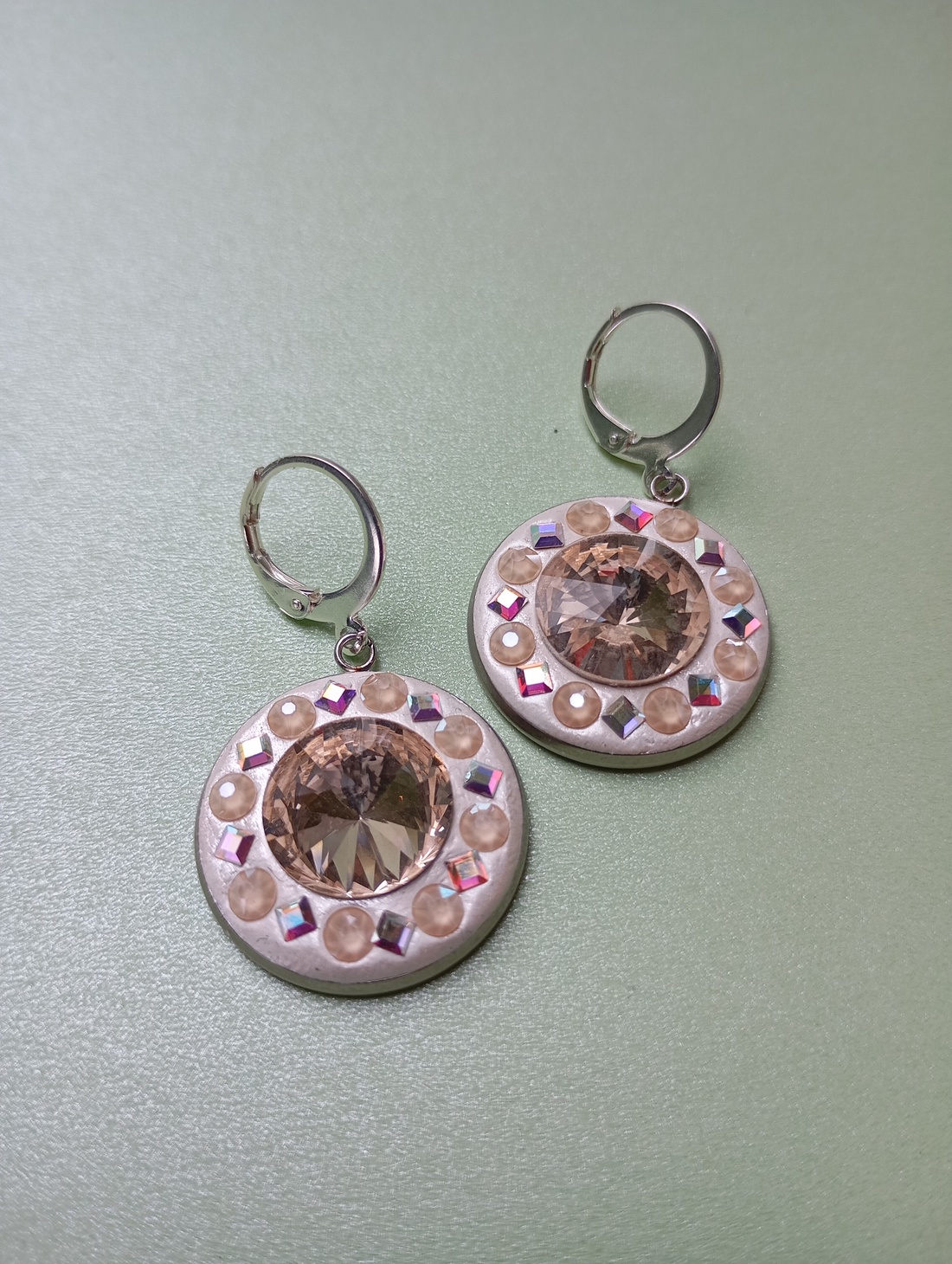 Cercei cu cristale Preciosa si tortite placate cu argint - bijuterii - cercei - cercei din mărgele - Artynos.ro