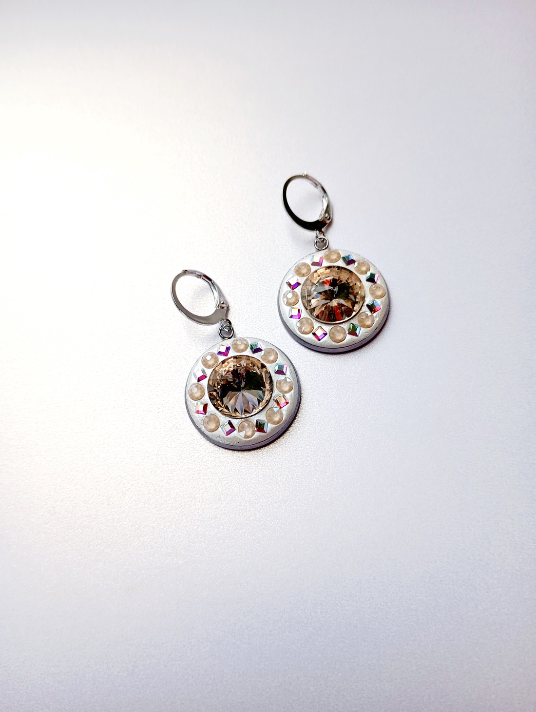 Cercei cu cristale Preciosa si tortite placate cu argint - bijuterii - cercei - cercei din mărgele - Artynos.ro