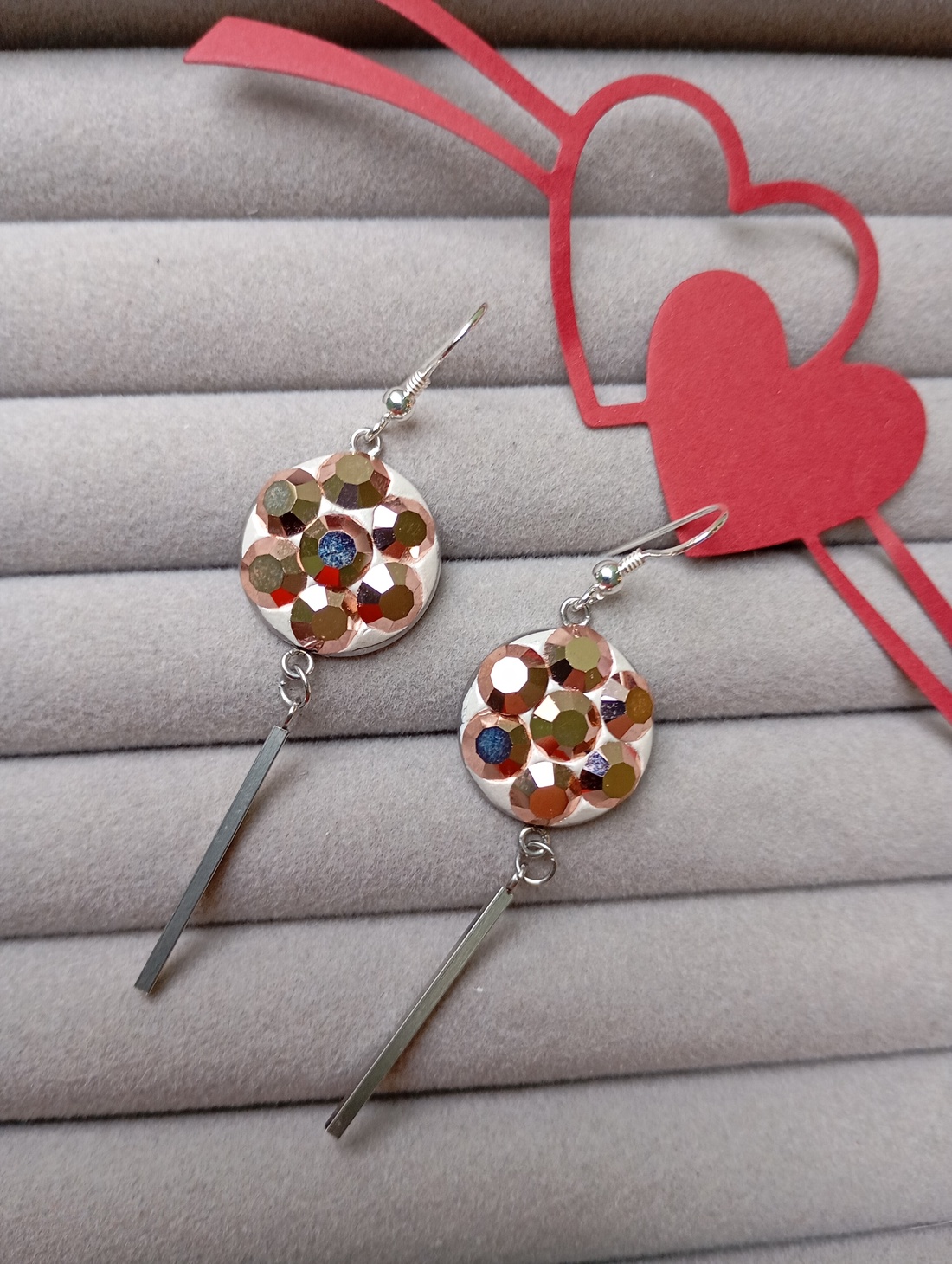 Cercei cu cristale Preciosa Roze Blush si tortite placate cu argint - bijuterii - cercei - cercei din mărgele - Artynos.ro