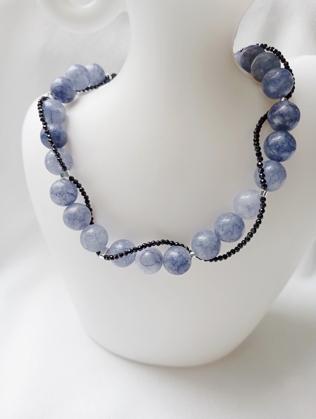 Set bijuterii cu Angelit, hematit placat cu argint si CZ negru - bijuterii - seturi de bijuterii - Artynos.ro