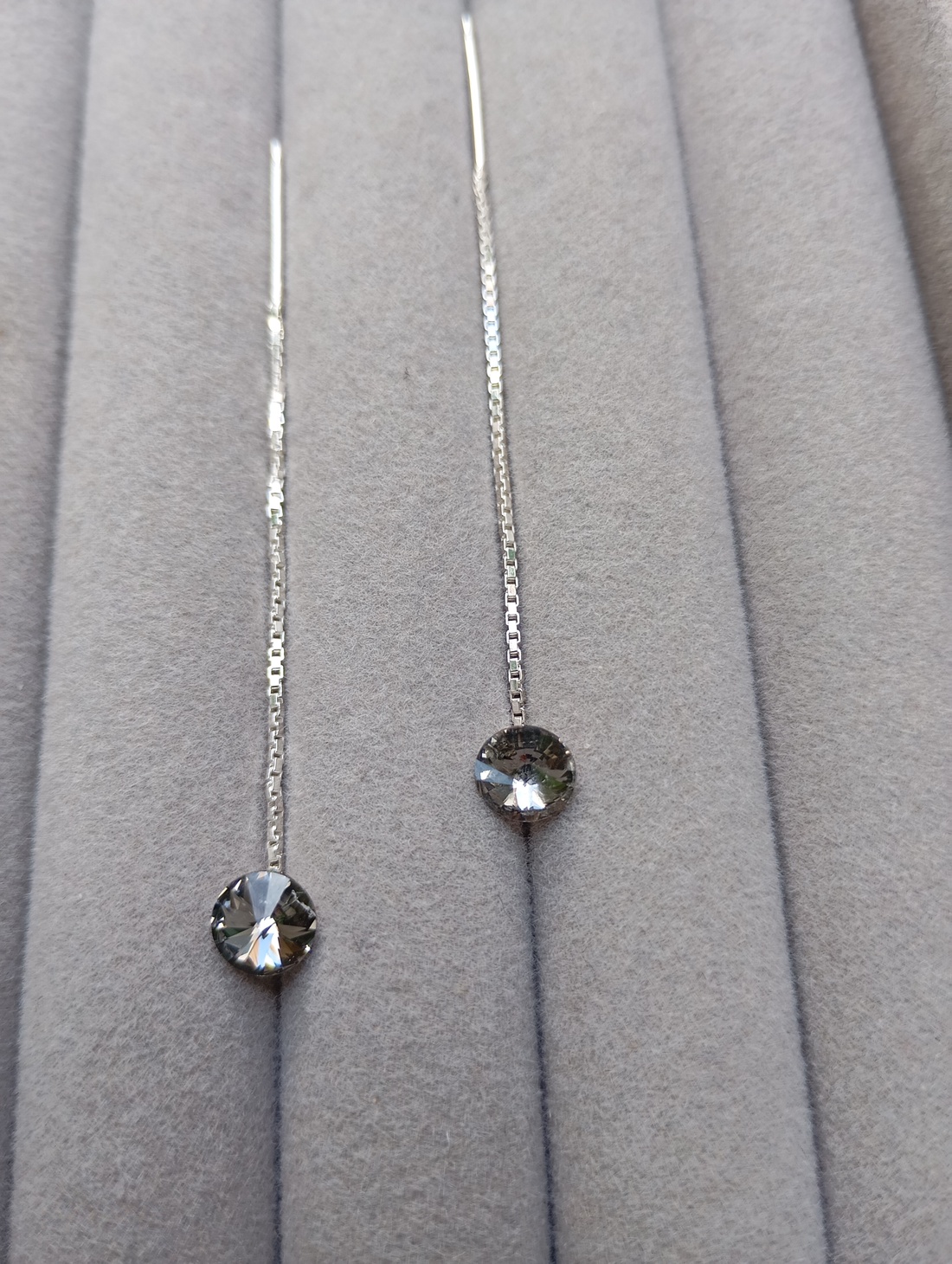 Cercei din argint 925 cu cristal Preciosa Black Diamond 6mm - bijuterii - cercei - cercei din argint - Artynos.ro