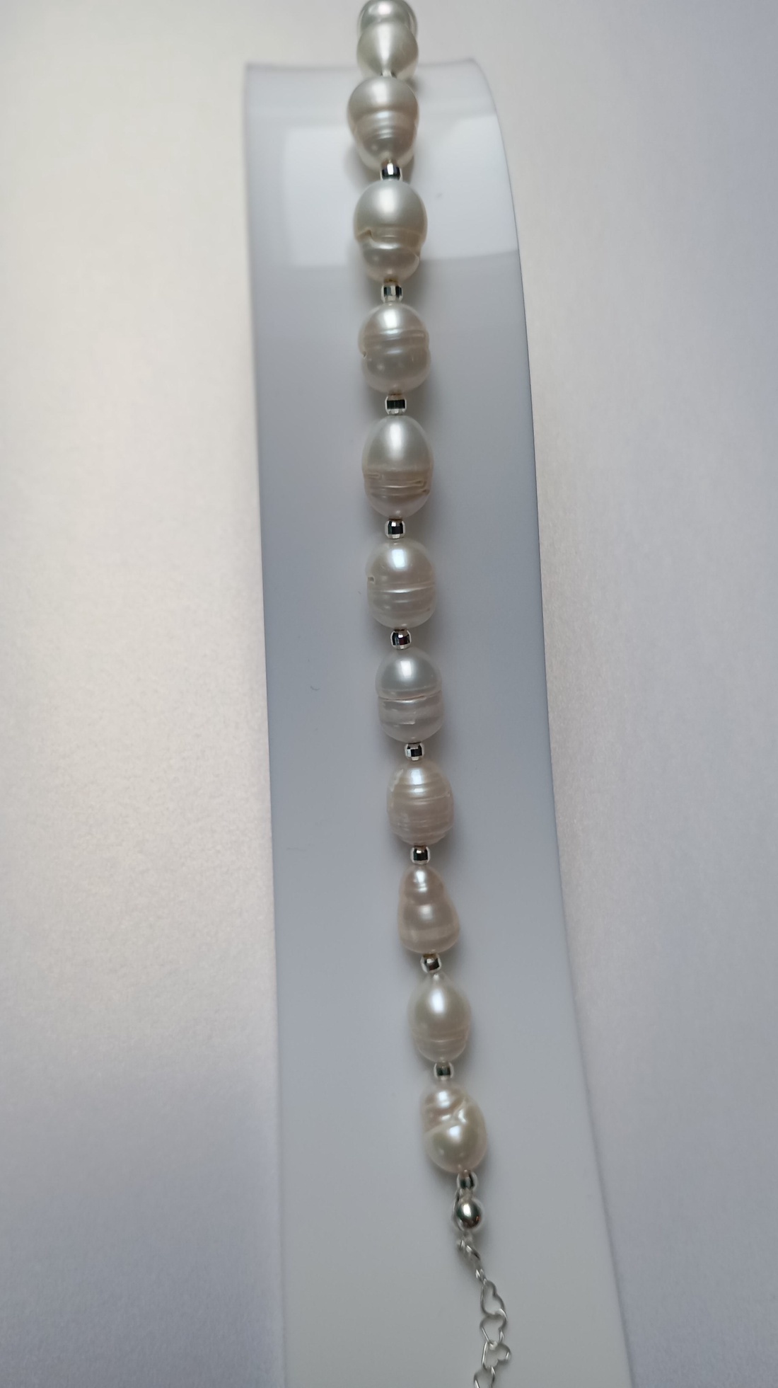 Set cercei si bratara Argint si Perle albe 10 cu 8 mm eleganta atemporala - bijuterii - seturi de bijuterii - Artynos.ro