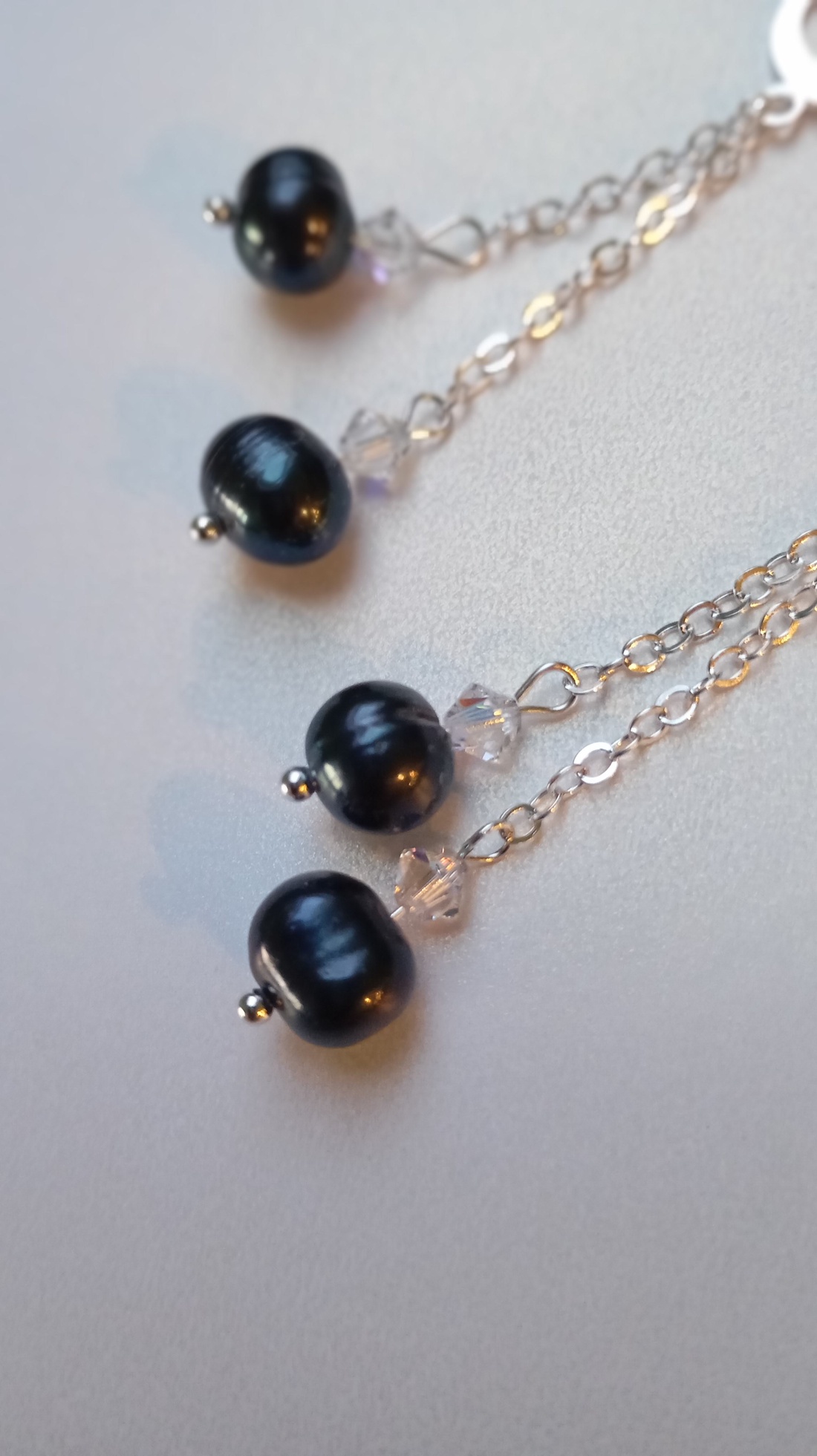Cercei Perle negre si cristale Swarovski - bijuterii - cercei - cercei din perle - Artynos.ro
