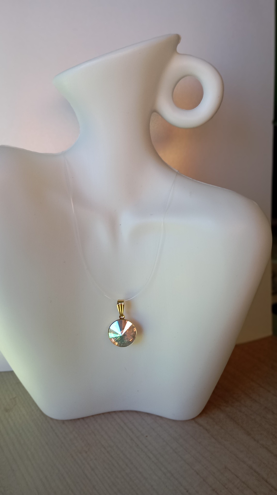 Colier cu Swarovski 14mm Silk Shimmer pe fir transparent - bijuterii - coliere - coliere cu pandative - Artynos.ro
