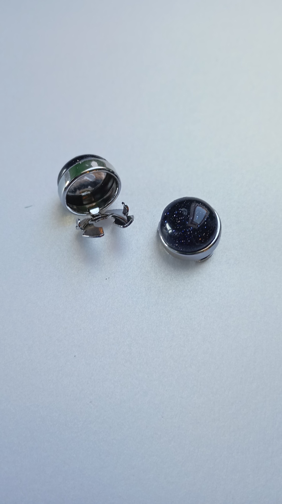 Capac nasturi tip buton cu Piatra Soarelui 14mm - bijuterii - butoni de manșetă - Artynos.ro