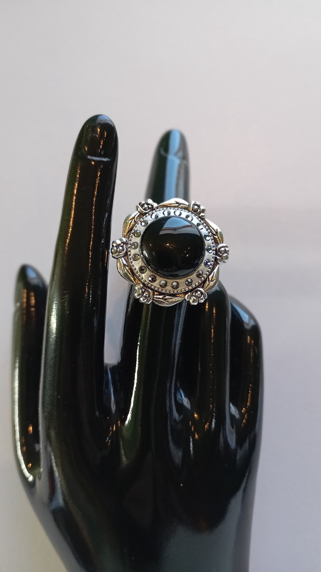 Inel handmade cu Onix si cristale Swarovski Black Diamond - bijuterii - inele - inele cu pietre semiprețioase - Artynos.ro