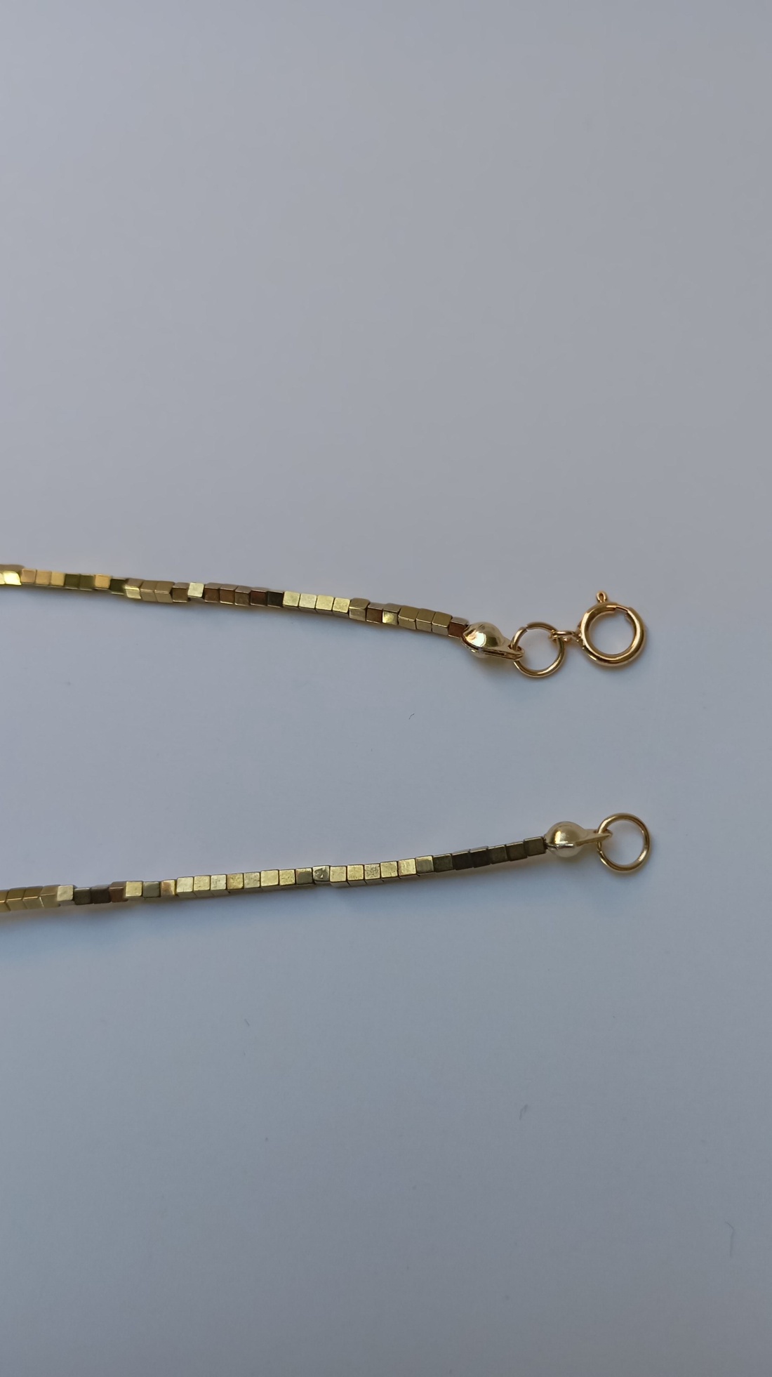 Colier finut din Hematit 1.5mm lungime 42cm - bijuterii - coliere - coliere din pietre semiprețioase - Artynos.ro