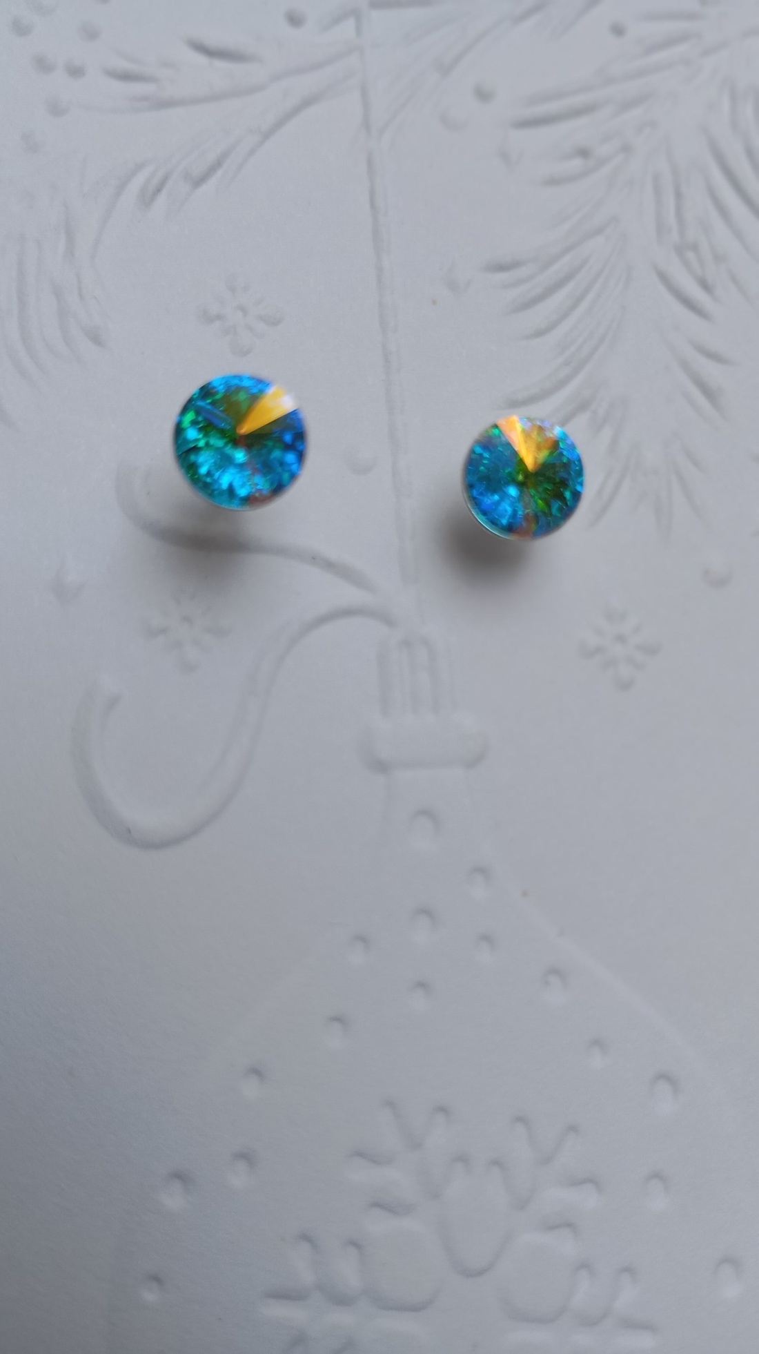Cercei din argint cu cristal Swarovski Aurore Boreale 6mm - bijuterii - cercei - cercei din argint - Artynos.ro