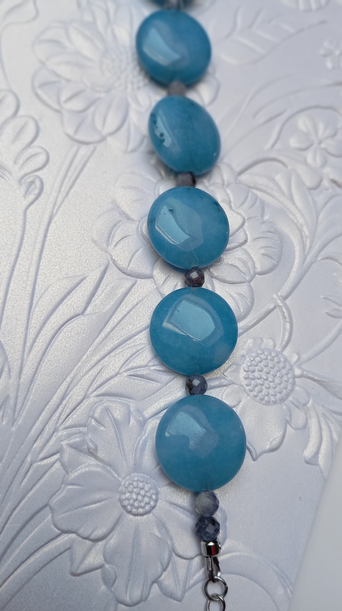 Bratara handmade cu Calcedonie si Tanzanit  - bijuterii - brățări - brățări din pietre semiprețioase - Artynos.ro