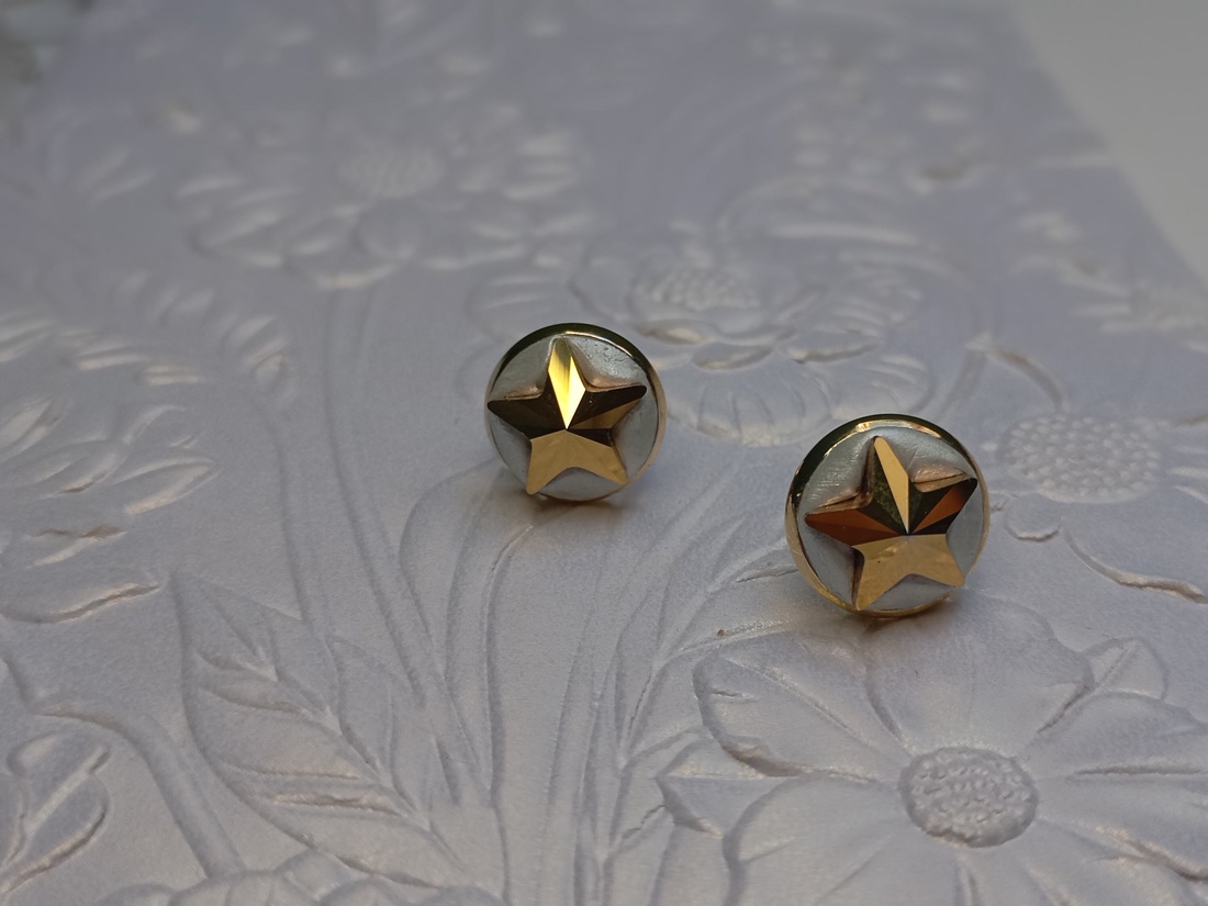 Cercei Steluta aurie Swarovski 10mm - bijuterii - cercei - cercei din mărgele - Artynos.ro