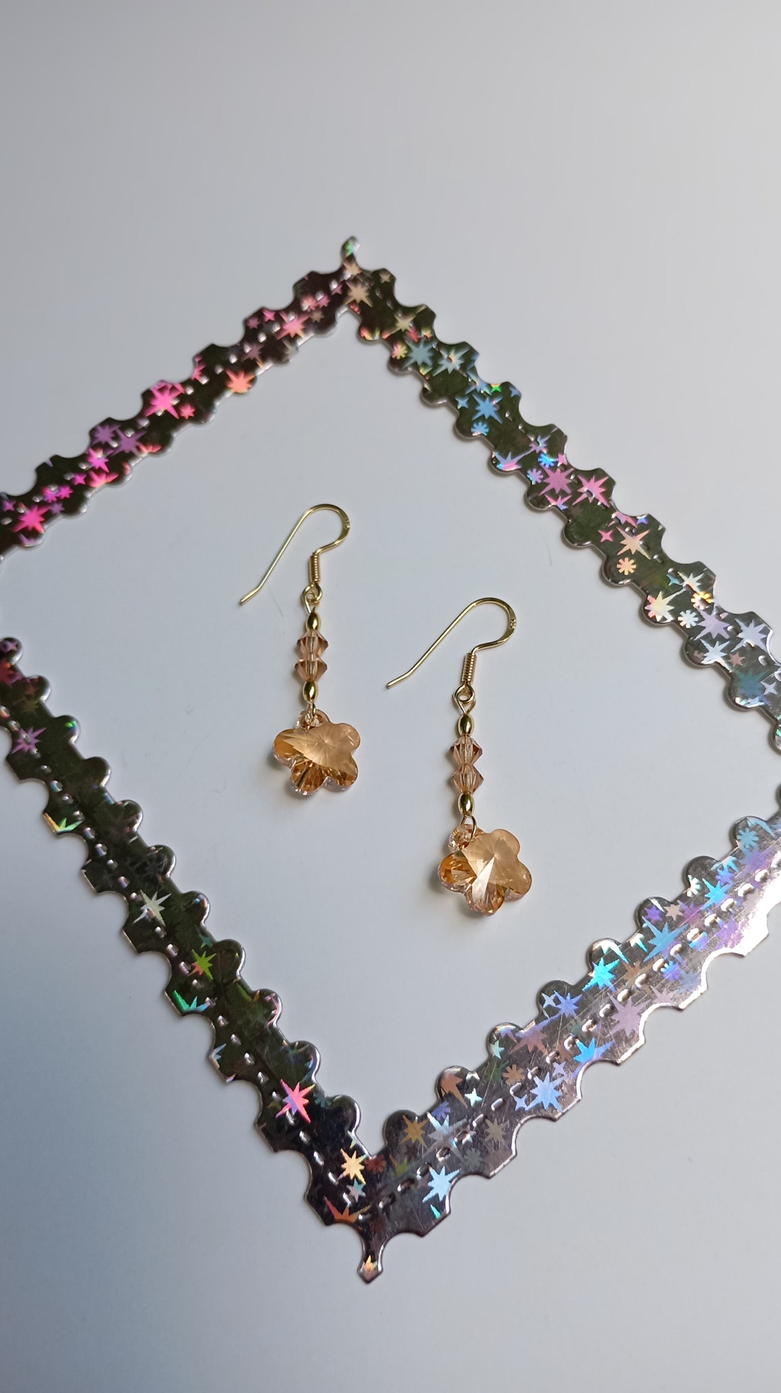 Cercei din argint placat cu aur 18K si cristale Swarovski - bijuterii - cercei - cercei din mărgele - Artynos.ro