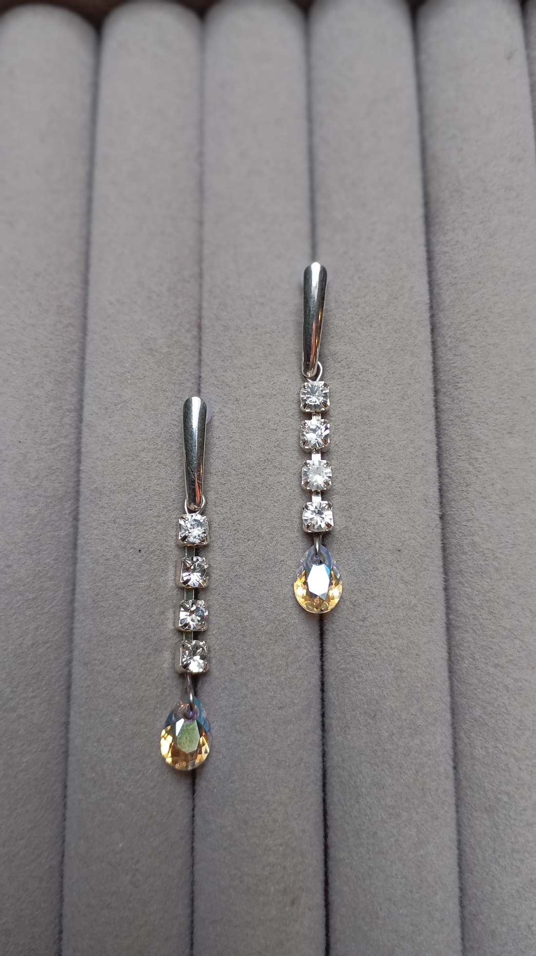 Cercei cristale Swarovski si Preciosa - bijuterii - cercei - cercei din mărgele - Artynos.ro