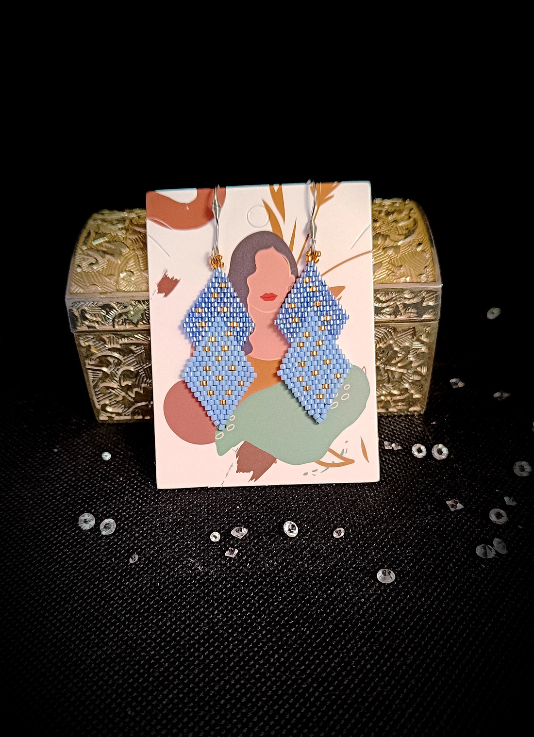 Cercei albastru broderie margele Myiuki Delica - bijuterii - cercei - cercei agățați - Artynos.ro Cercei albastru broderie margele Myiuki Delica - bijuterii - cercei - cercei agățați - Artynos.ro