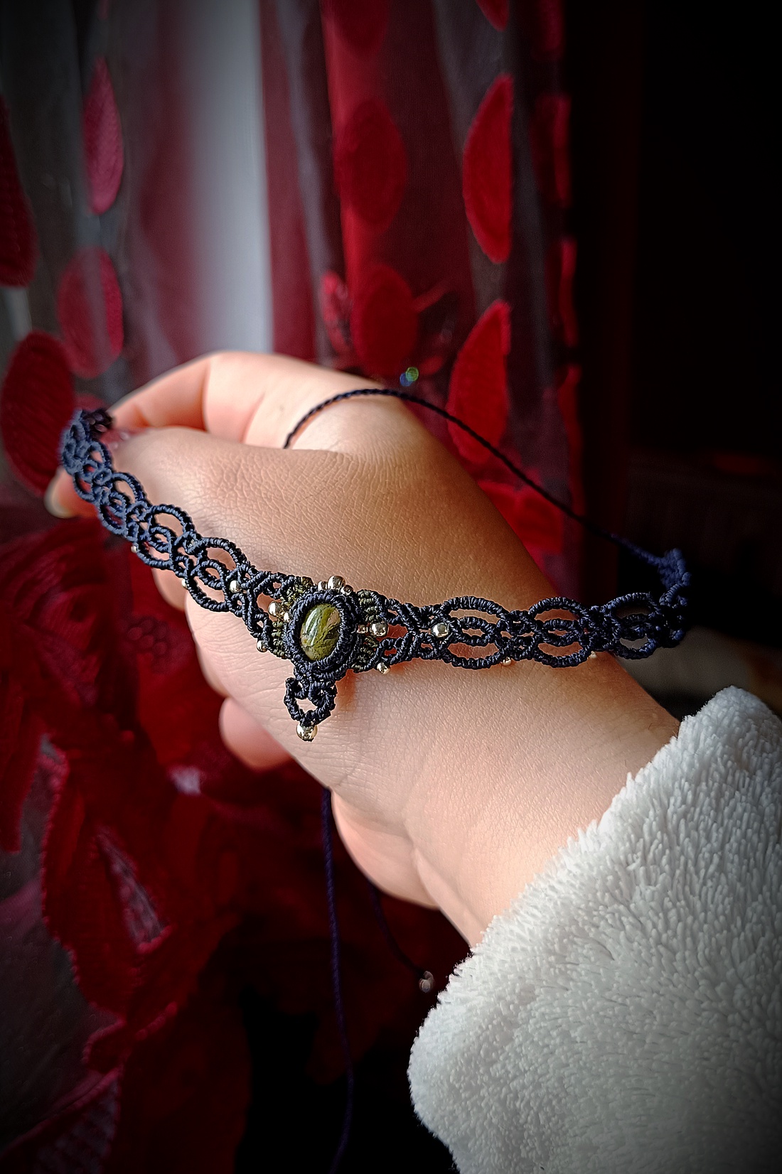 Choker minimalist macrame cu cristal Unakite - bijuterii - coliere - coliere fără pandative - Artynos.ro Choker minimalist macrame cu cristal Unakite - bijuterii - coliere - coliere fără pandative - Artynos.ro