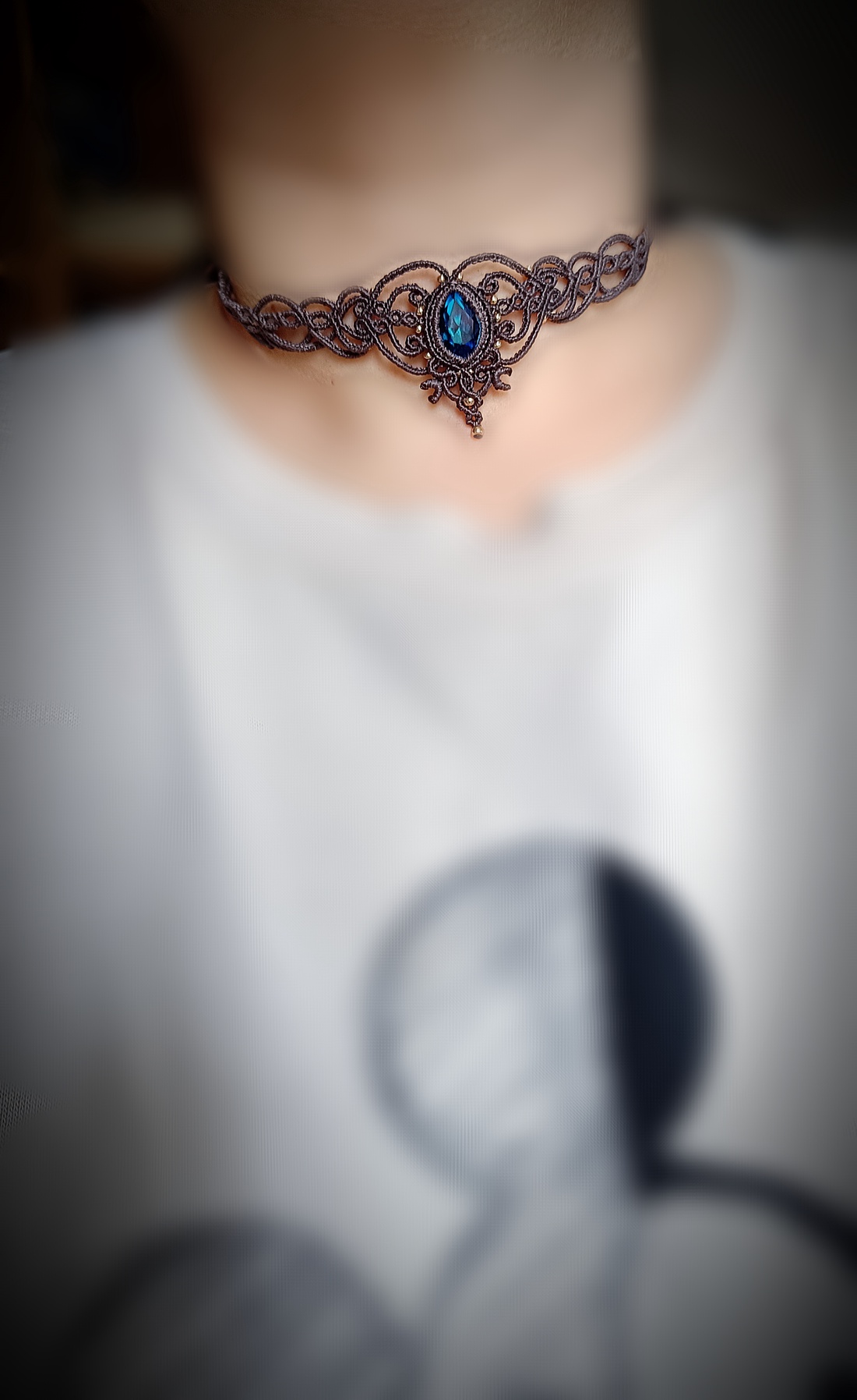Colier choker micromacrame cu cristal albastru Preciosa - bijuterii - coliere - colier y - Artynos.ro Colier choker micromacrame cu cristal albastru Preciosa - bijuterii - coliere - colier y - Artynos.ro