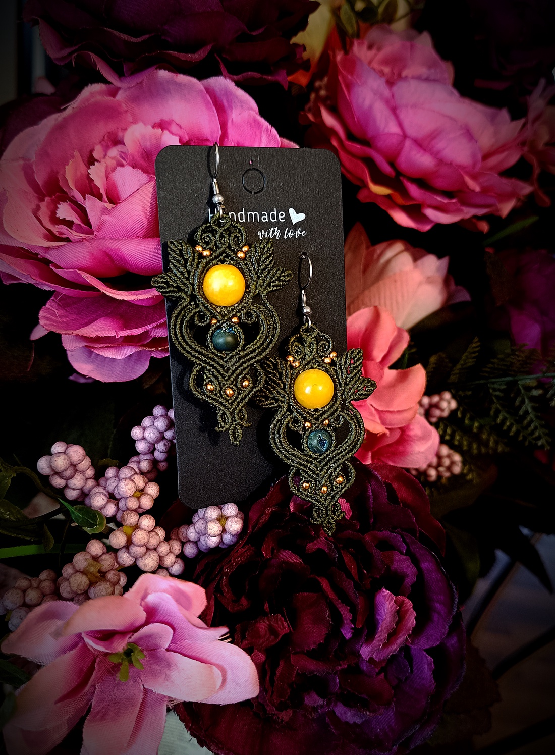 Cercei olive macrame cu piatra semiprețioasa Jad galben - bijuterii - cercei - cercei agățați - Artynos.ro Cercei olive macrame cu piatra semiprețioasa Jad galben - bijuterii - cercei - cercei agățați - Artynos.ro