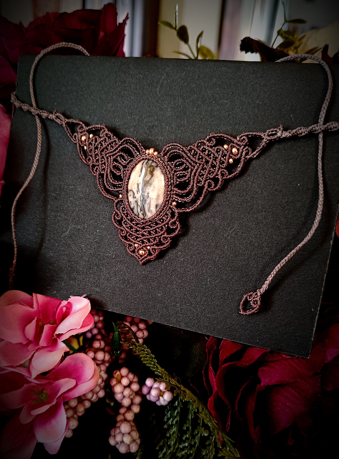 Colier micromacrame cu Opal Dendritic - bijuterii - coliere - colier y - Artynos.ro Colier micromacrame cu Opal Dendritic - bijuterii - coliere - colier y - Artynos.ro