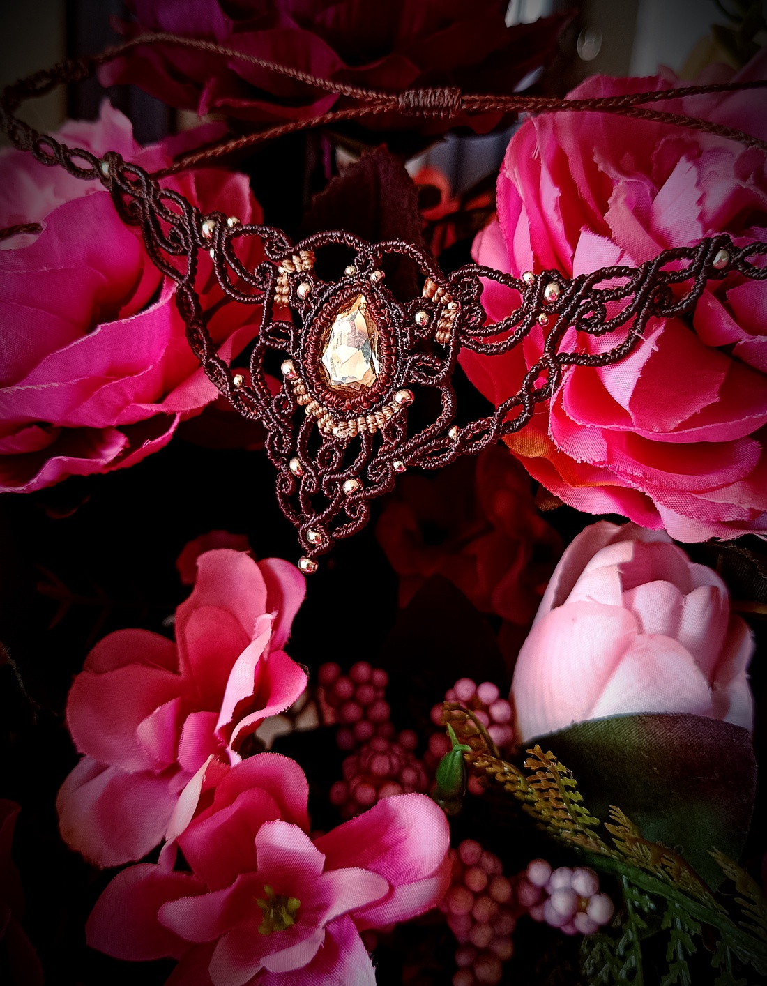 Colier elegant cristal picatura micromacrame - bijuterii - coliere - colier y - Artynos.ro Colier elegant cristal picatura micromacrame - bijuterii - coliere - colier y - Artynos.ro