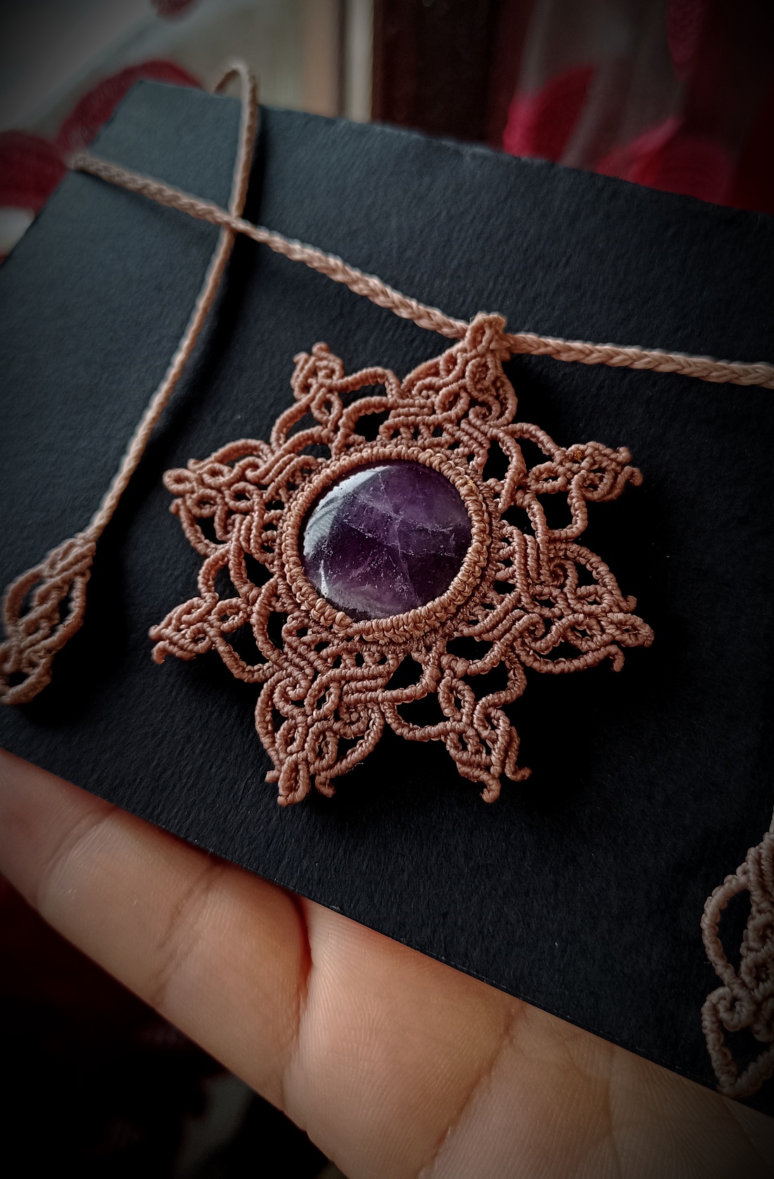 Pandantiv Talisman Mandala cu Ametist - bijuterii - coliere - coliere din pietre semiprețioase - Artynos.ro Pandantiv Talisman Mandala cu Ametist - bijuterii - coliere - coliere din pietre semiprețioase - Artynos.ro