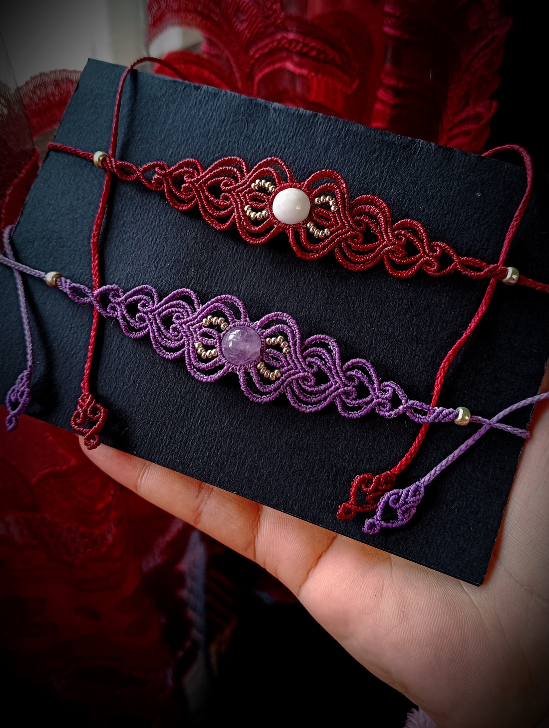 Choker micromacrame cu cristal natural și bilute - bijuterii - coliere - chockere - Artynos.ro Choker micromacrame cu cristal natural și bilute - bijuterii - coliere - chockere - Artynos.ro