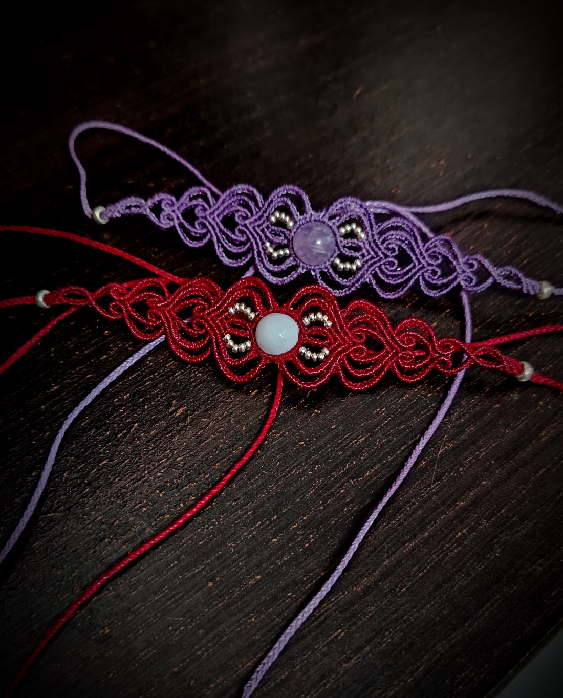 Choker micromacrame cu cristal natural și bilute - bijuterii - coliere - chockere - Artynos.ro Choker micromacrame cu cristal natural și bilute - bijuterii - coliere - chockere - Artynos.ro